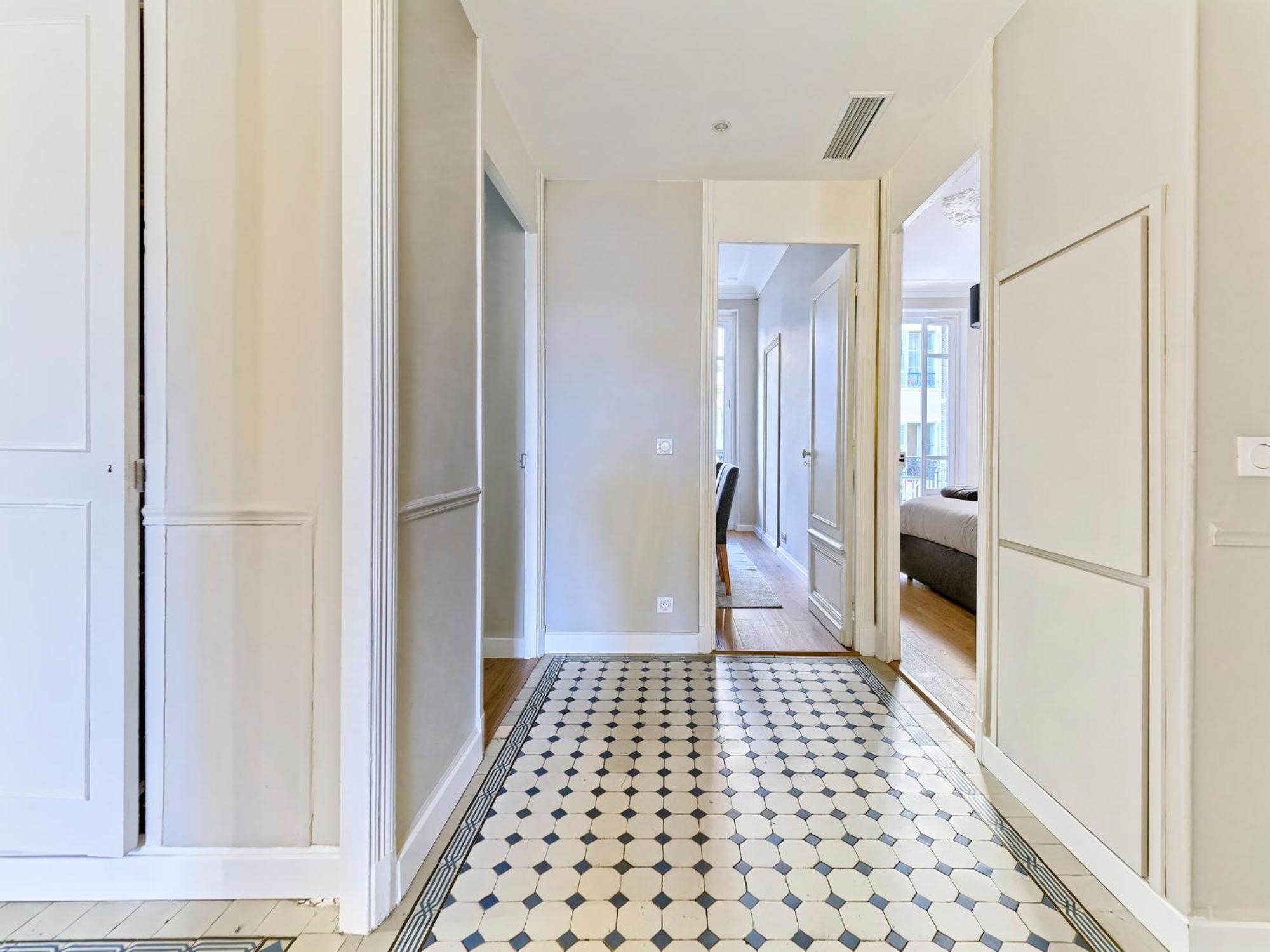 Luxury Homeplace In Center *