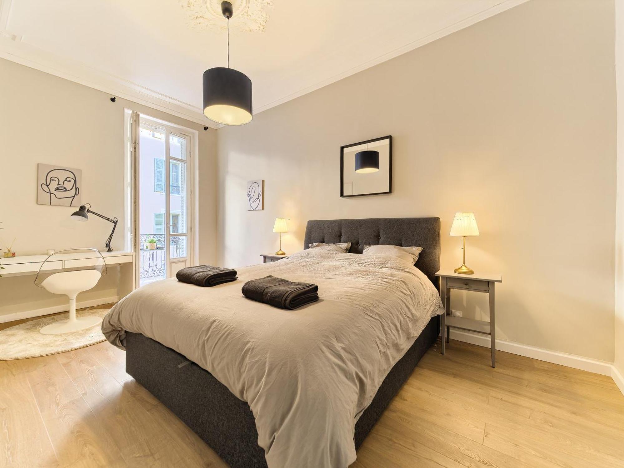 Luxury Homeplace In Center Nice