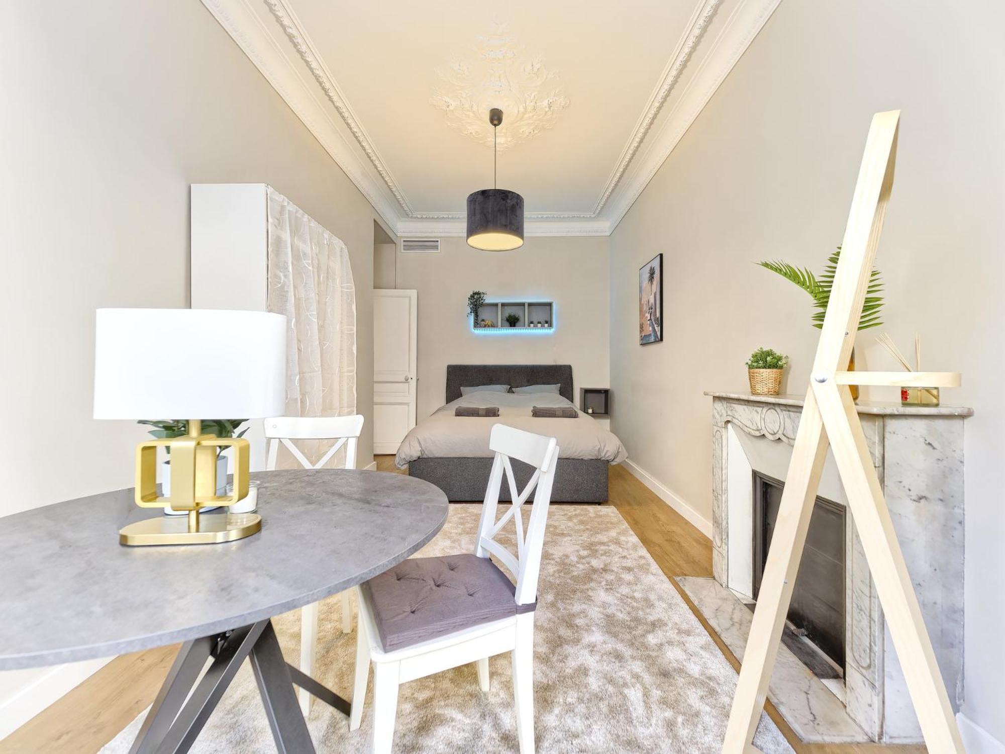 Luxury Homeplace In Center *