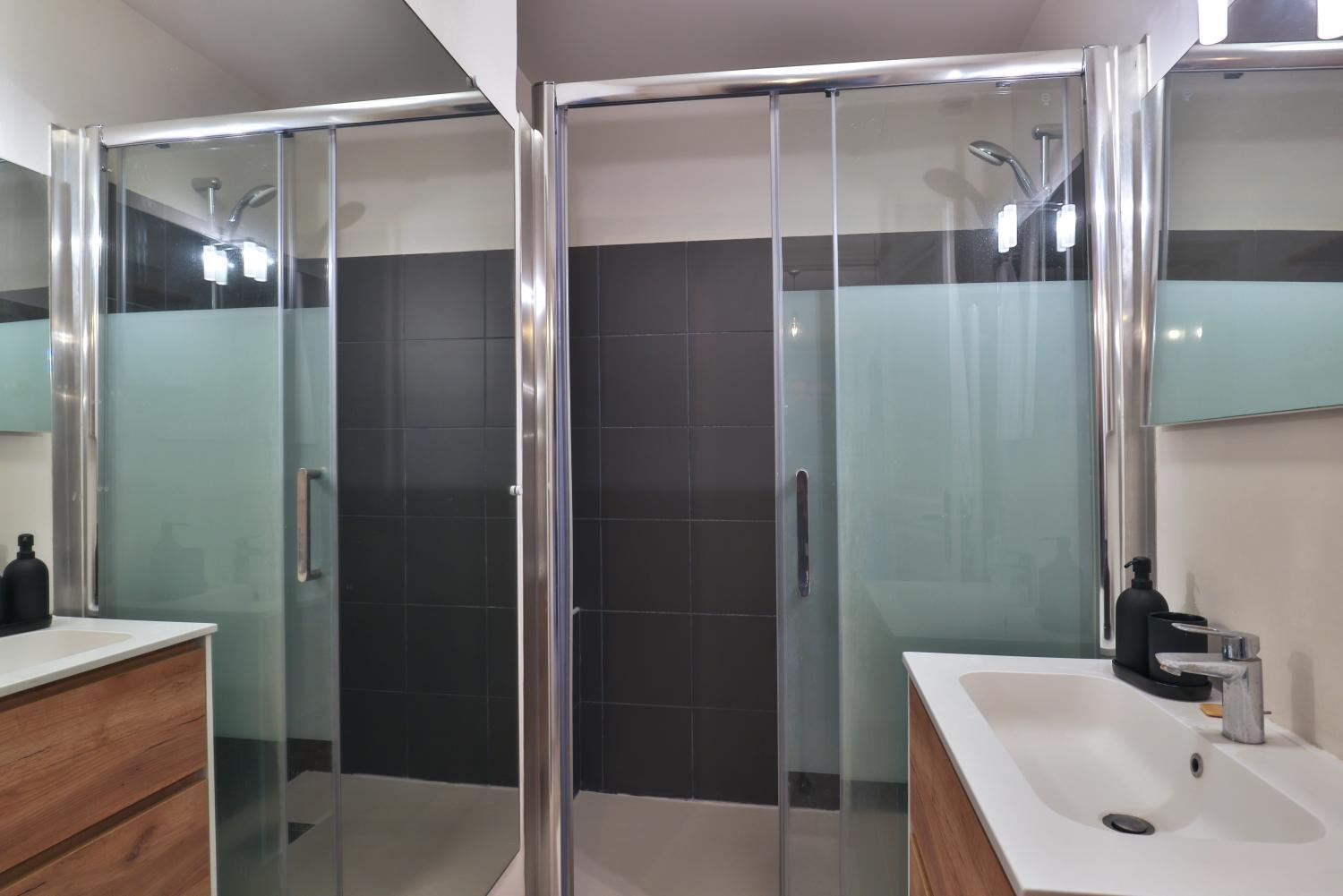 2 Pieces Neuf,port De ,wifi Apartment *