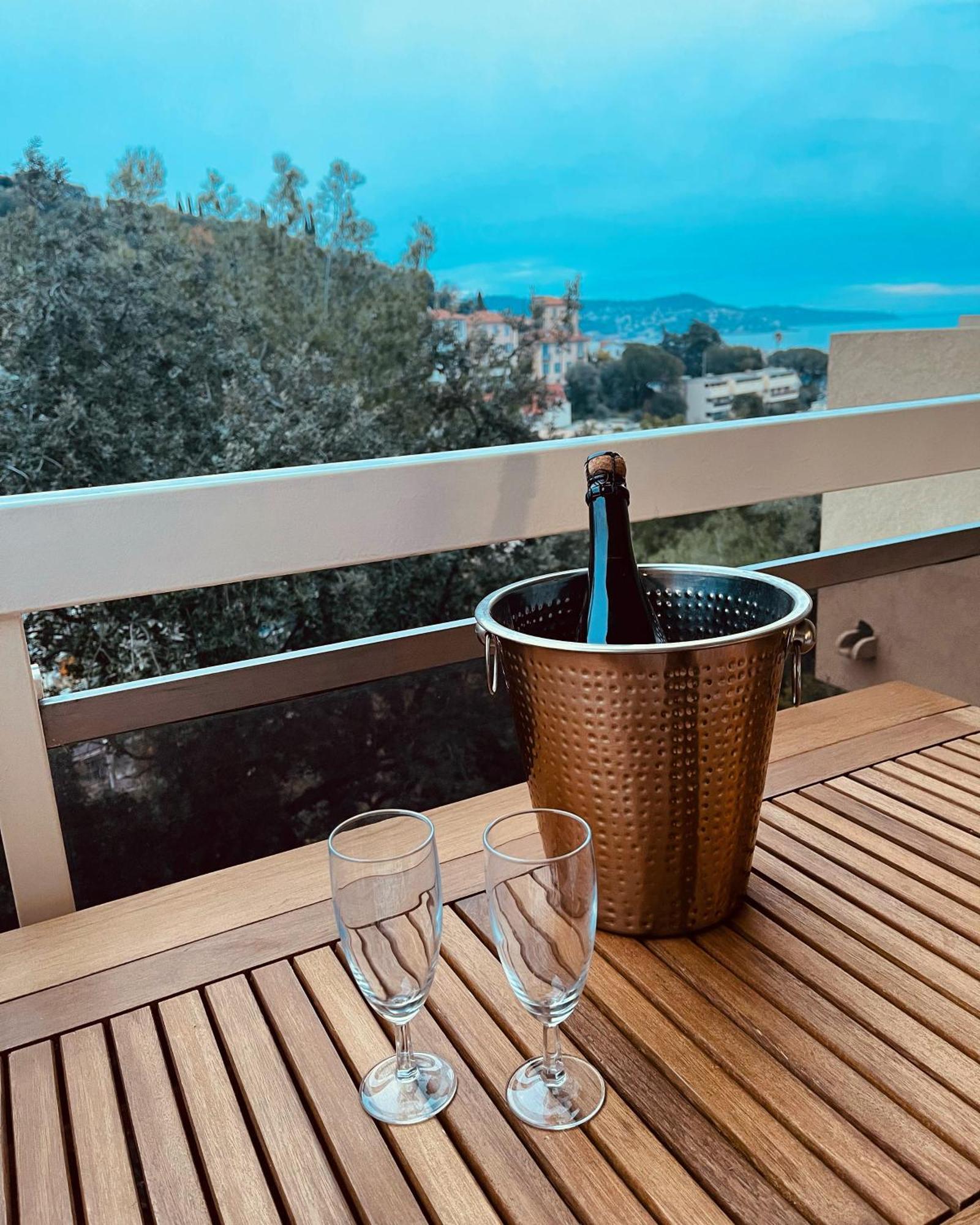 Hollydays, St Antoine