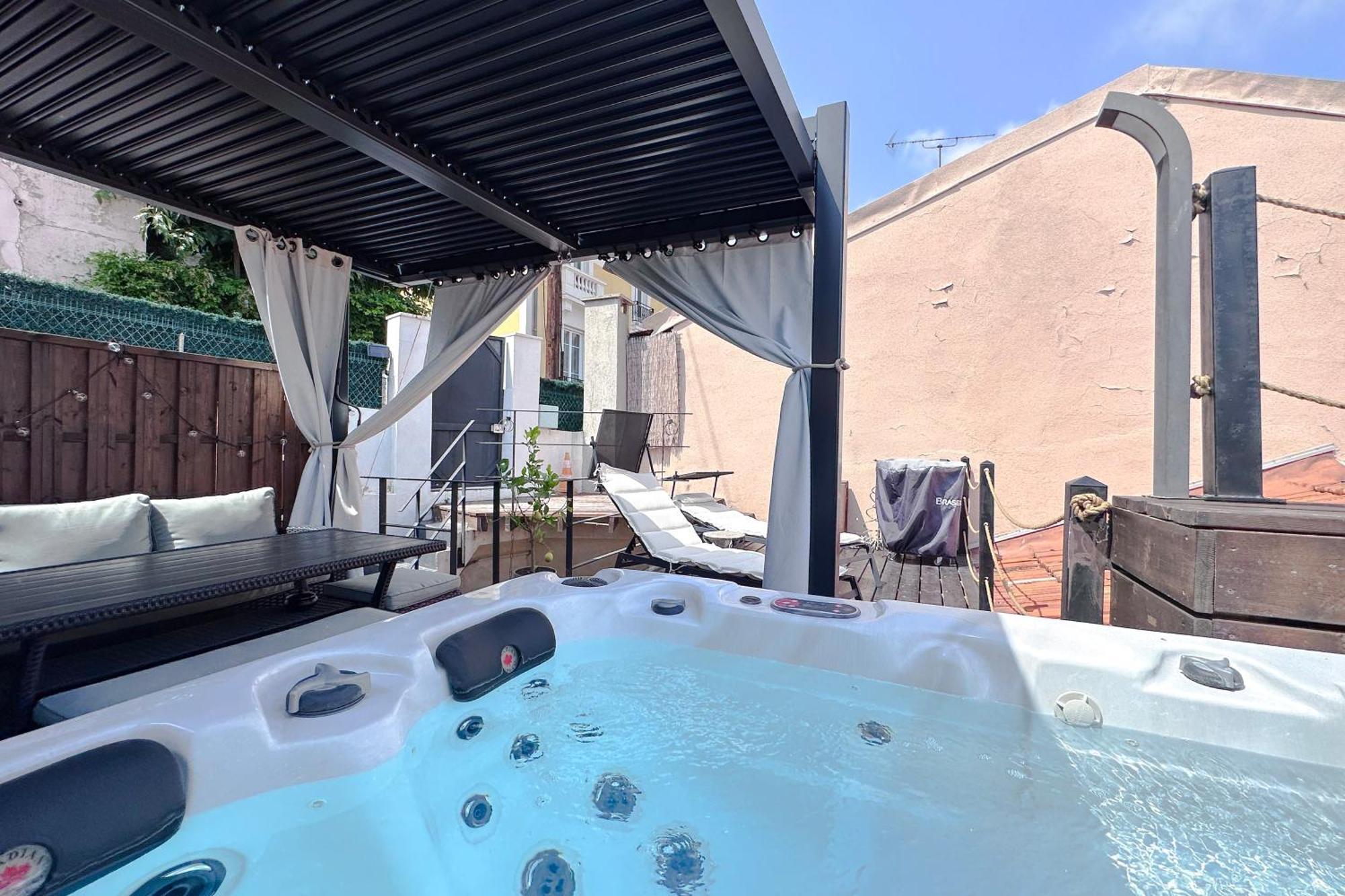 Bellet - Rooftop, Jacuzzi Et Vue Imprenable Sur Et Apartamento Nice