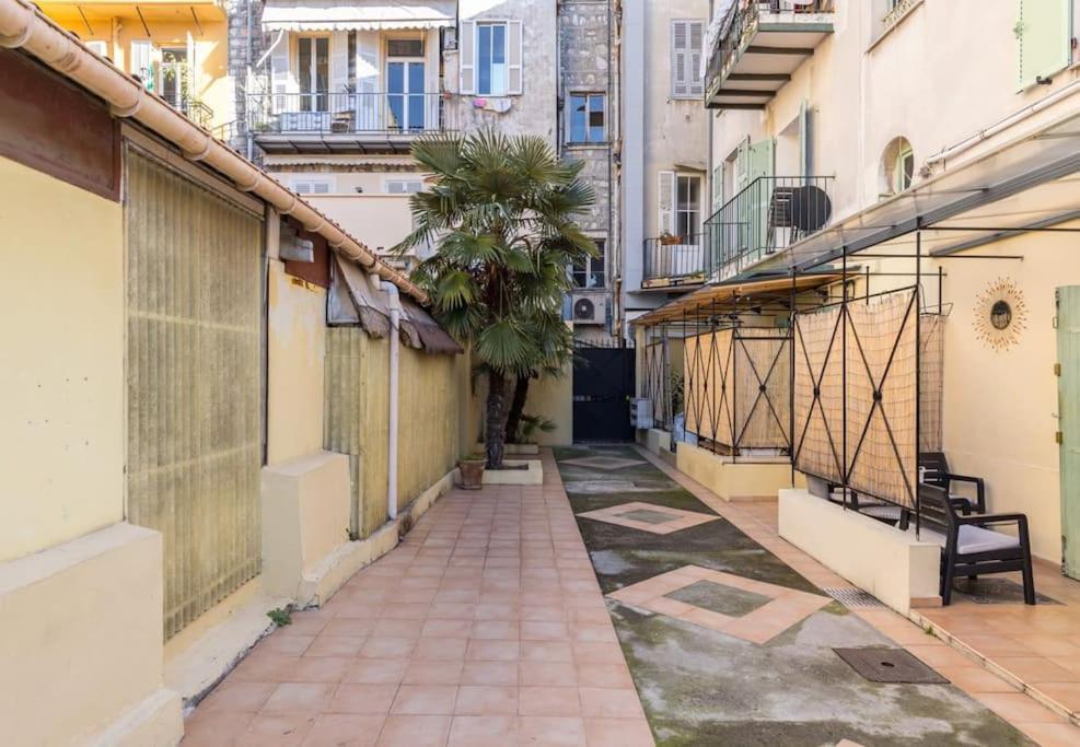 Moulin - Stunning 1 Bedroom Apt On The Port Apartment *