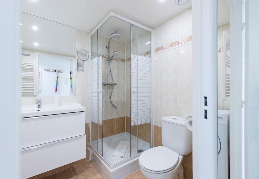 Deloye - Spacious Quiet Studio Wac Near Old Town Apartamento