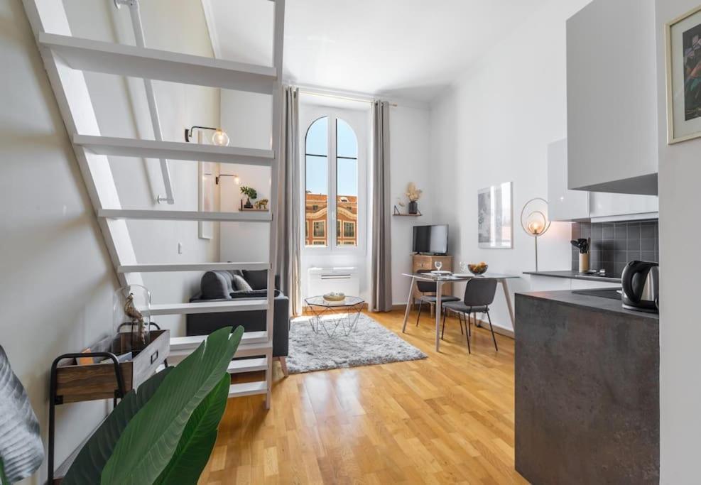 Deloye - Spacious Quiet Studio Wac Near Old Town Appartement Nice