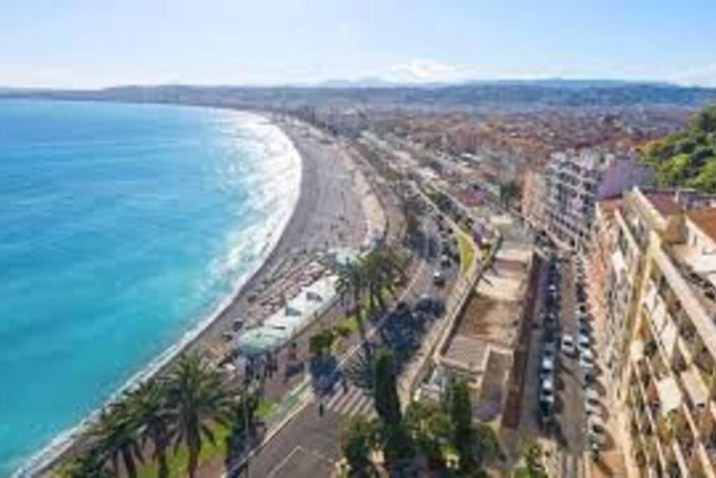 Avec Balcon Et Parking Prive
