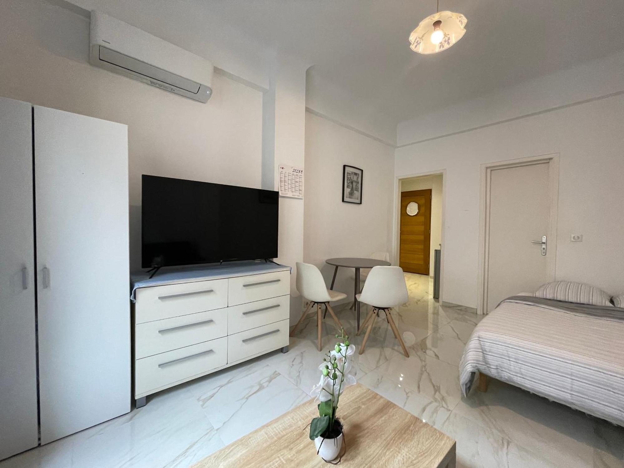 Studio, Centre Ville, Bord De Mer, Apartment