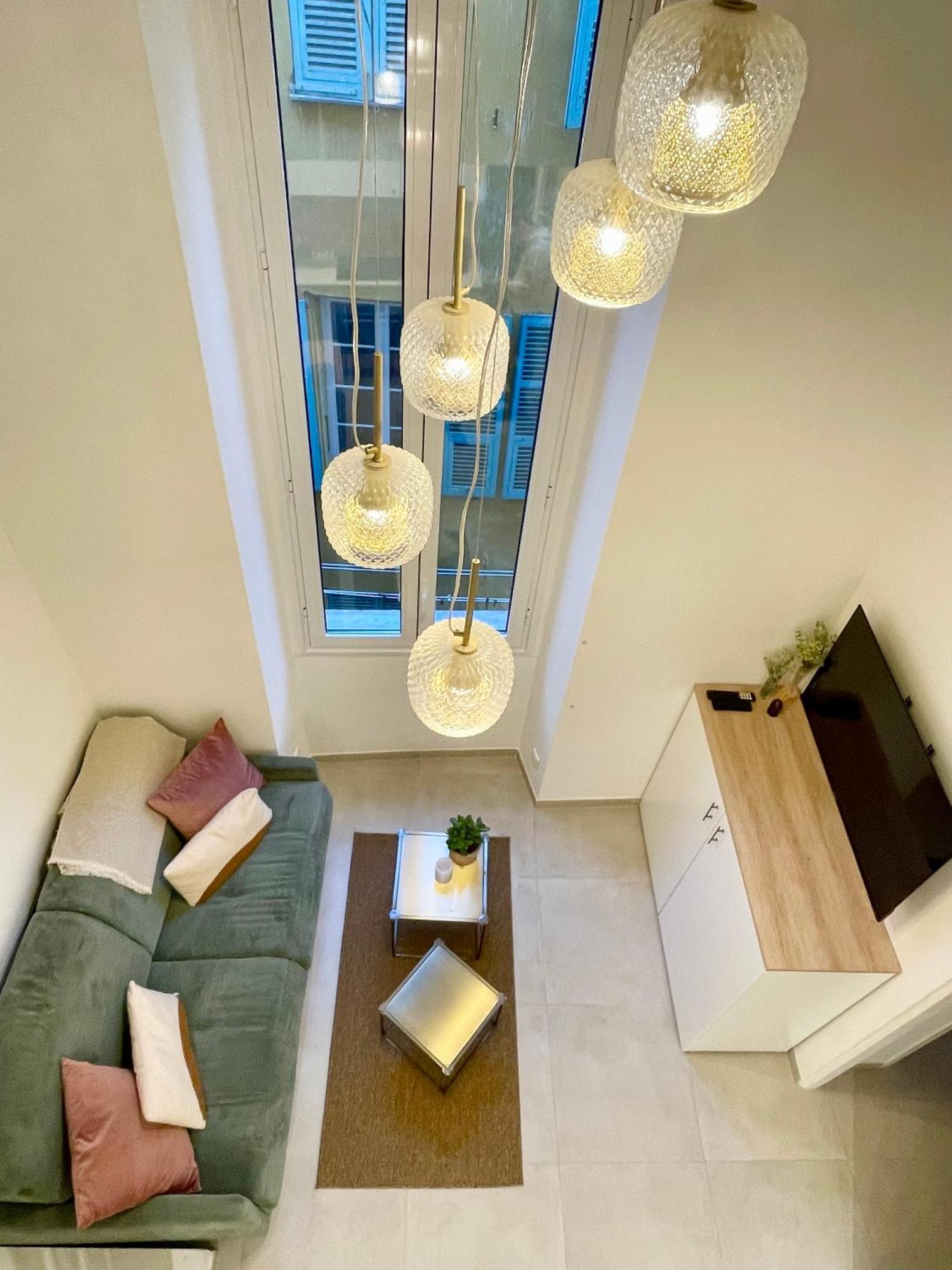 Apartamento 2 Pieces Dans Le Vieux - A 3 Min De La Et Du Celebre Cours Saleya Nice