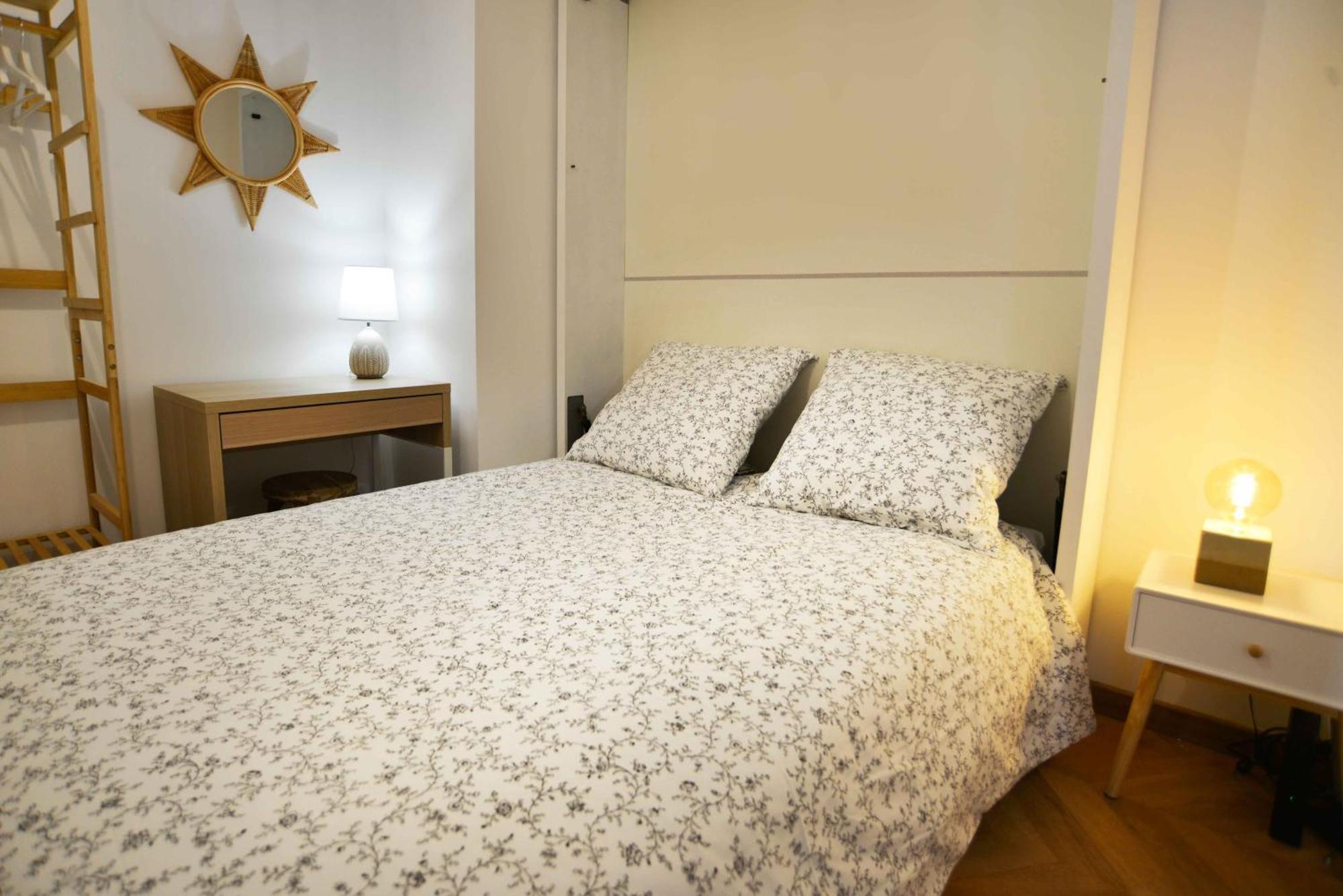 50 M & Tram Superbe Recent Apartment