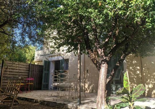 Apartment Dans Nicoise Calme Nice