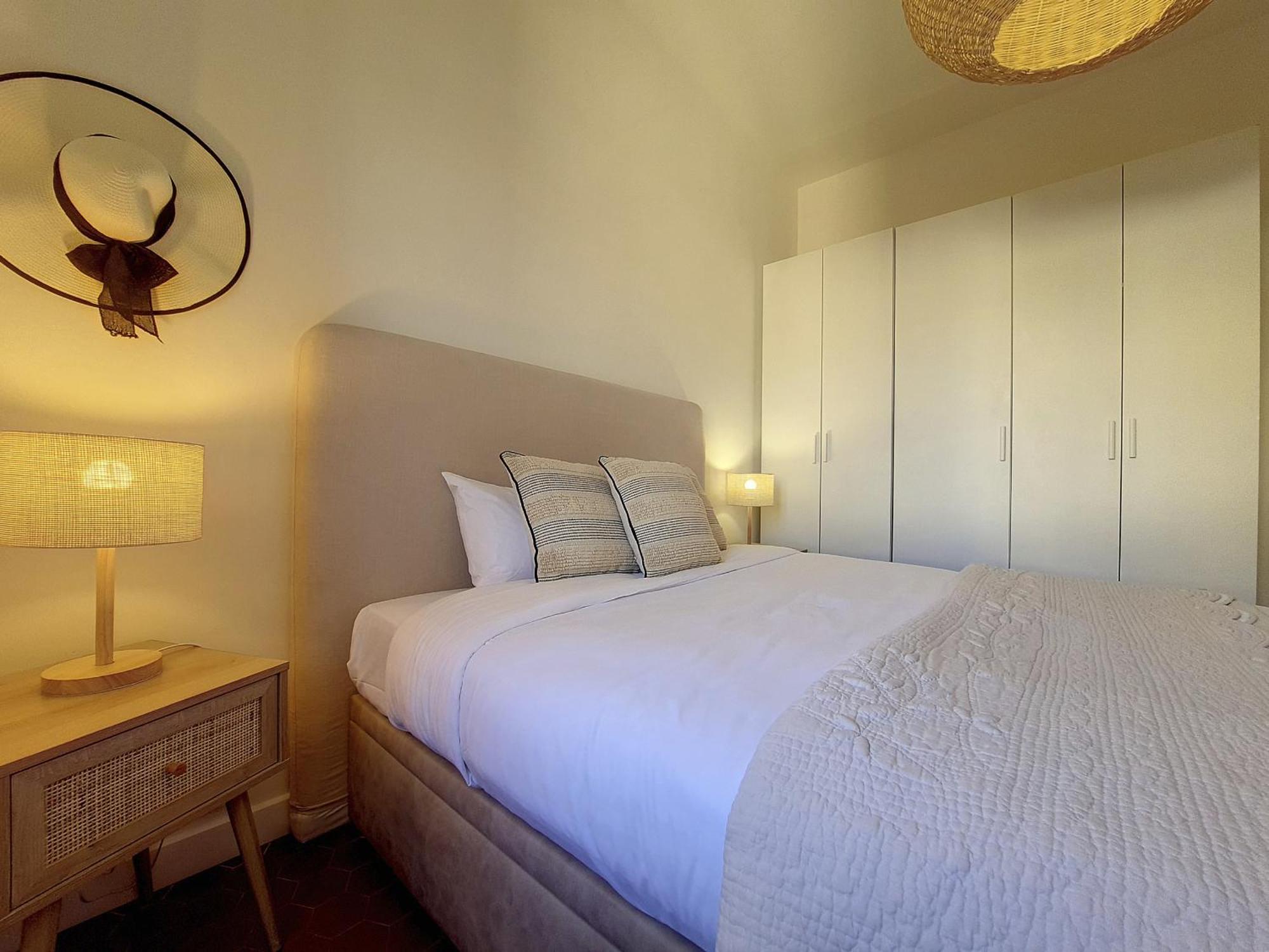 Nestor&jeeves - Reve Bleu - View Port - Balcony Apartment *