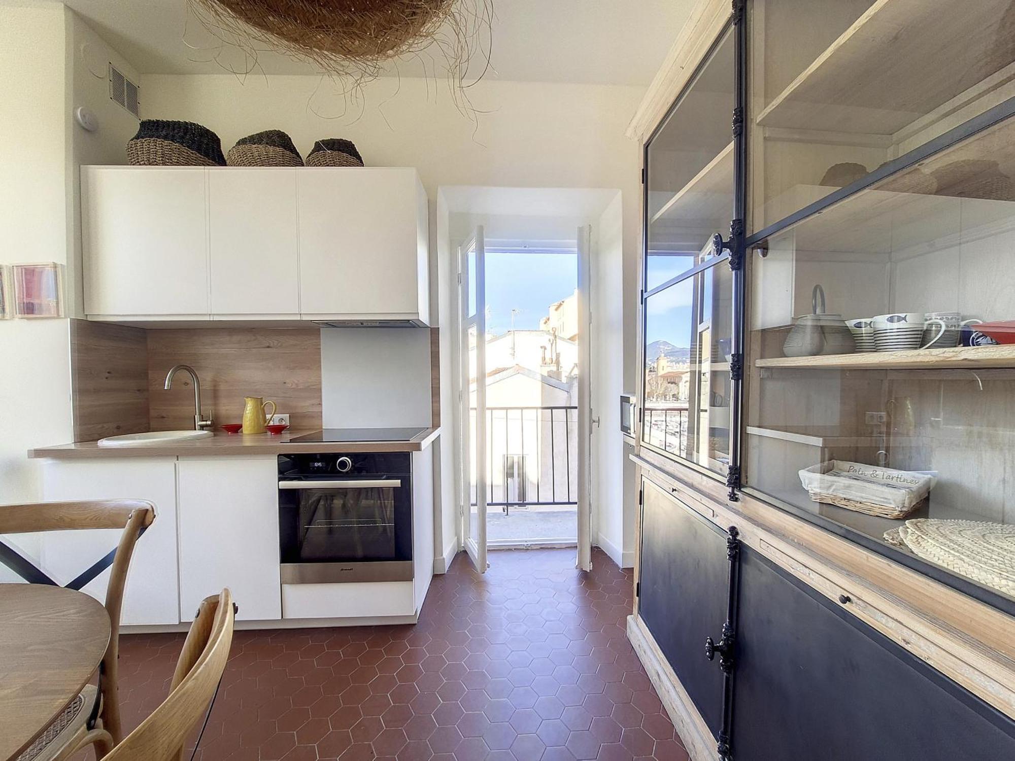 Apartment Nestor&jeeves - Reve Bleu - View Port - Balcony