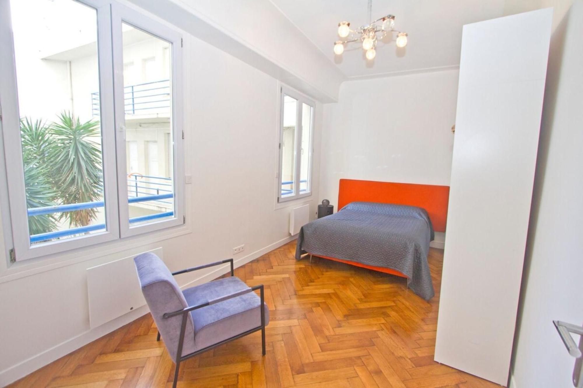 Promenade Des - Sea View 2bdr Holiday home *