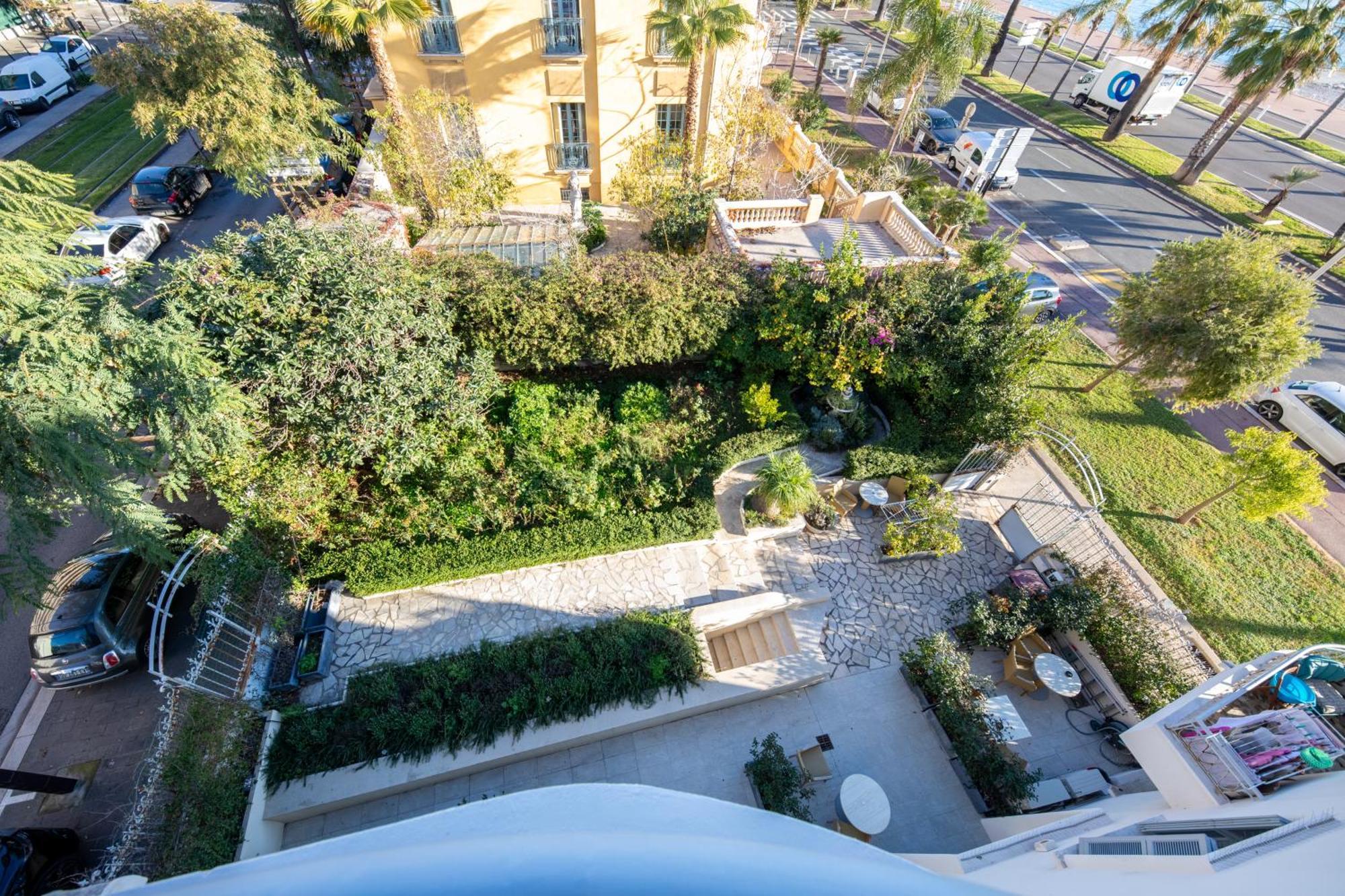 Family Sea View Apartment Nice