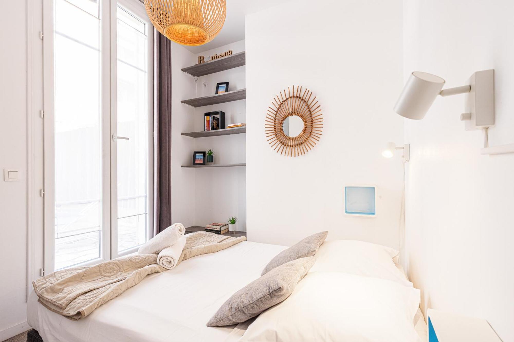 Apartment Large Terrace 1 Bdr Near Garibaldi Square *