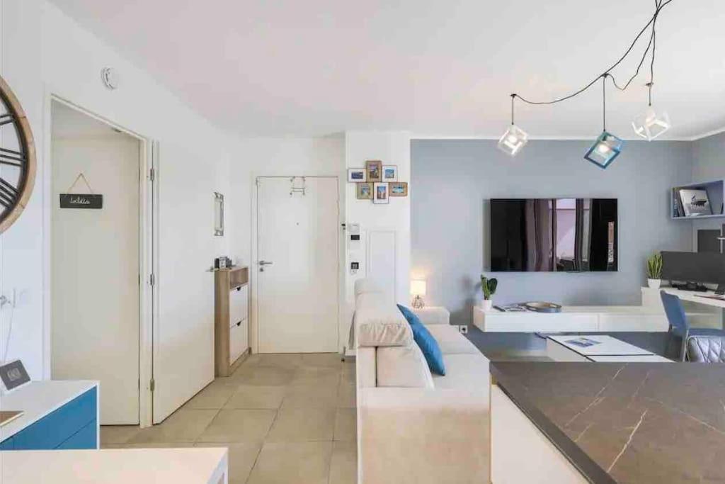 Apartment Moderne Luxueux Parking Ac Cote De La Nice