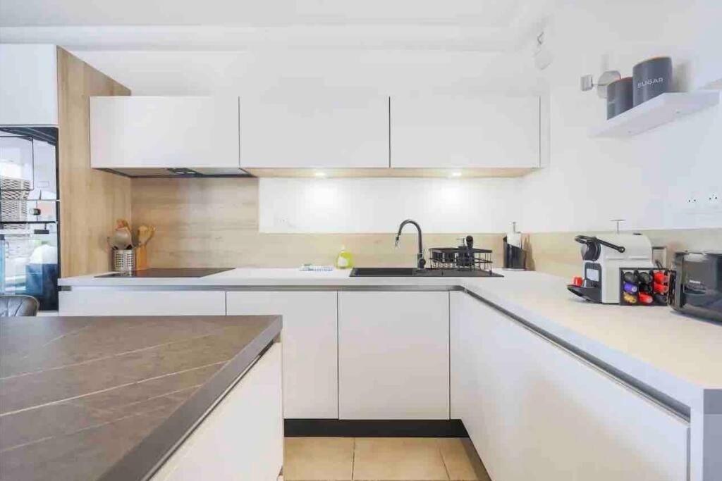 Apartment Moderne Luxueux Parking Ac Cote De La *