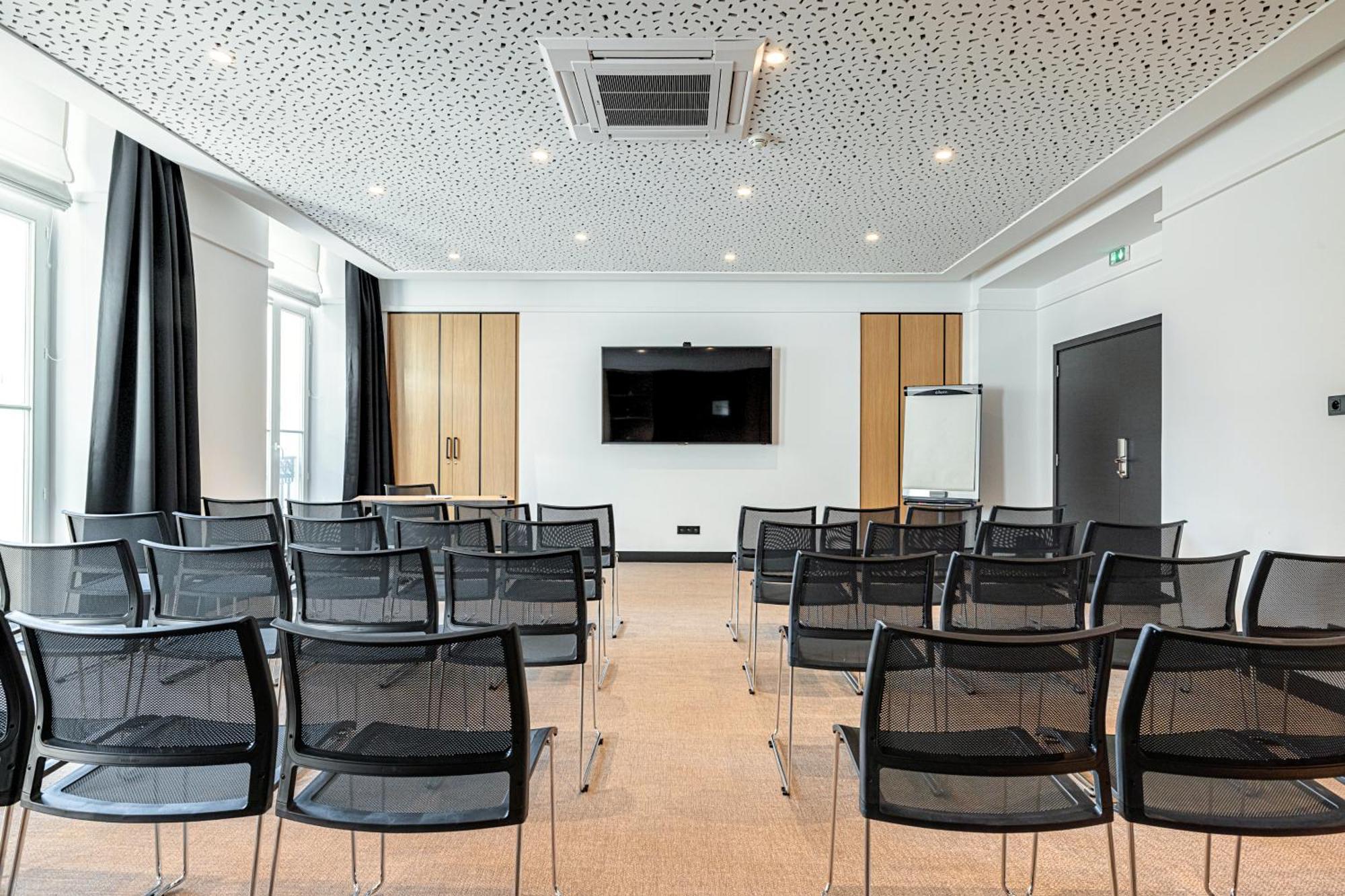 Hotel Apollinaire 4*