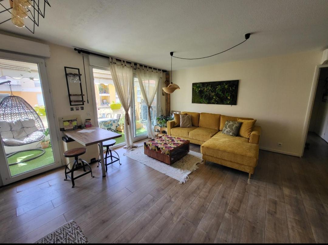 Invitation A La Detente Nice