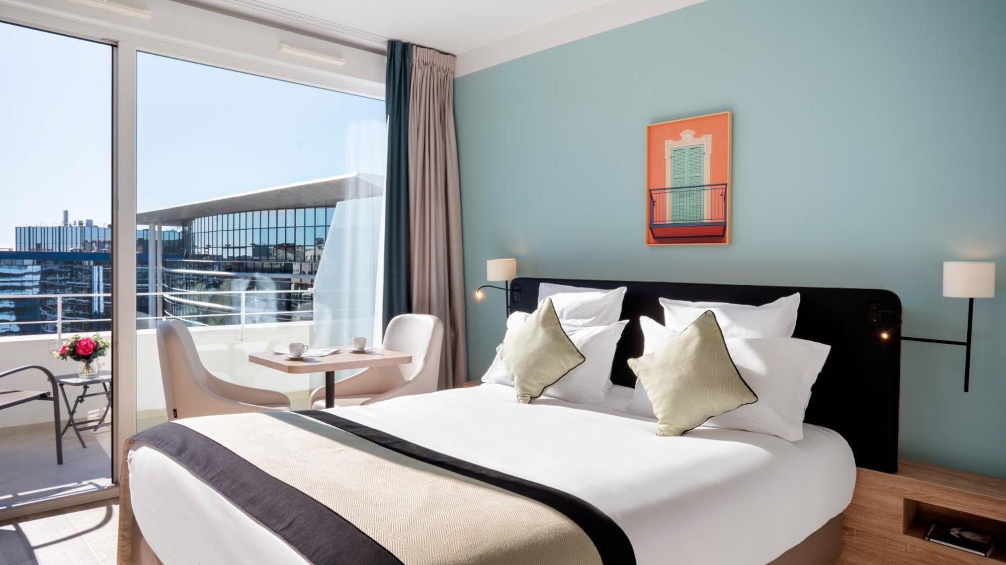 Aparthotel Residhome Aeroport 3*