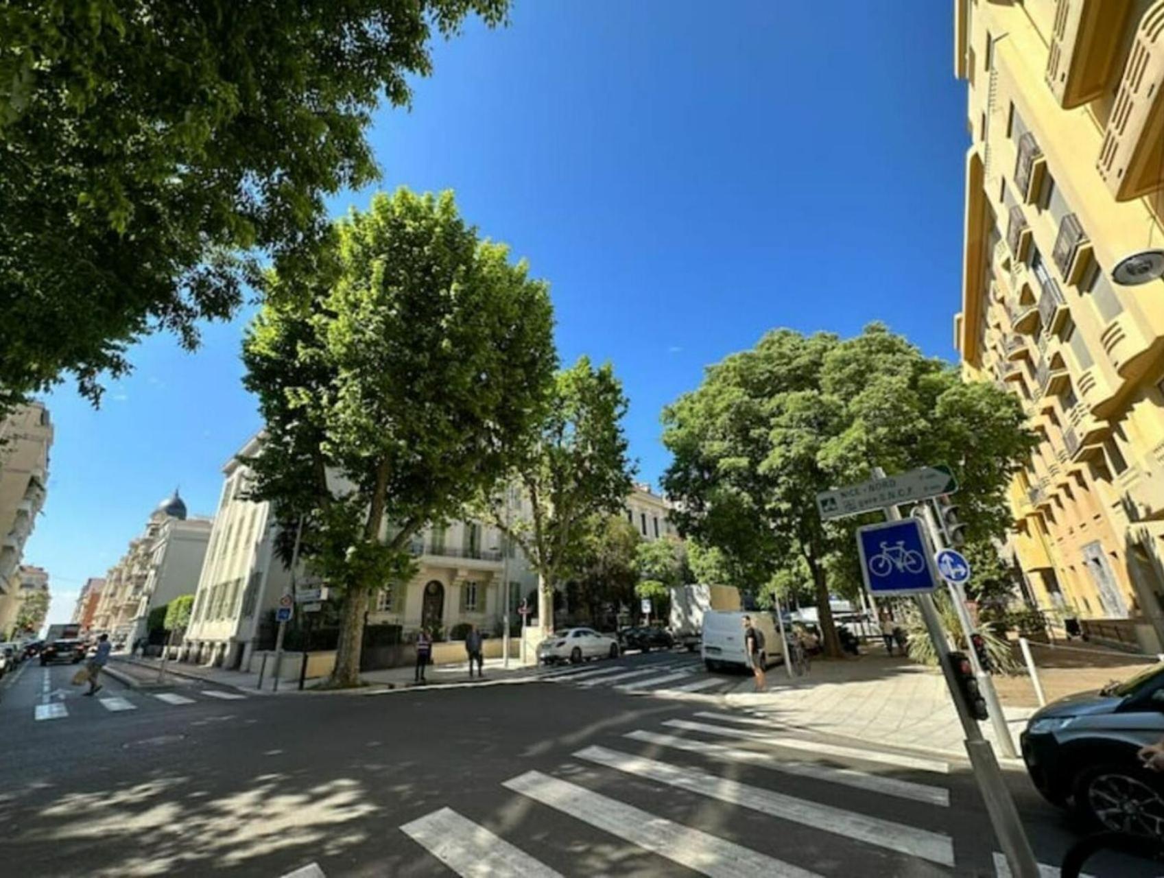 Luxueux 115m2, 3 Centre Avec Parking A 5 Min -climatisation Appartement *