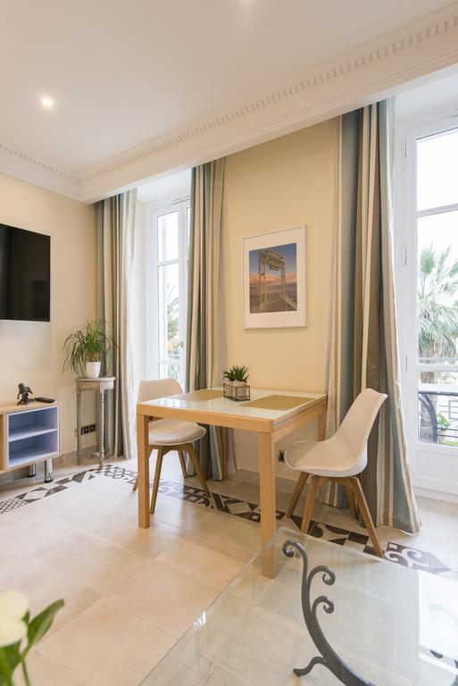 - Promenade Des Anglais Apartment