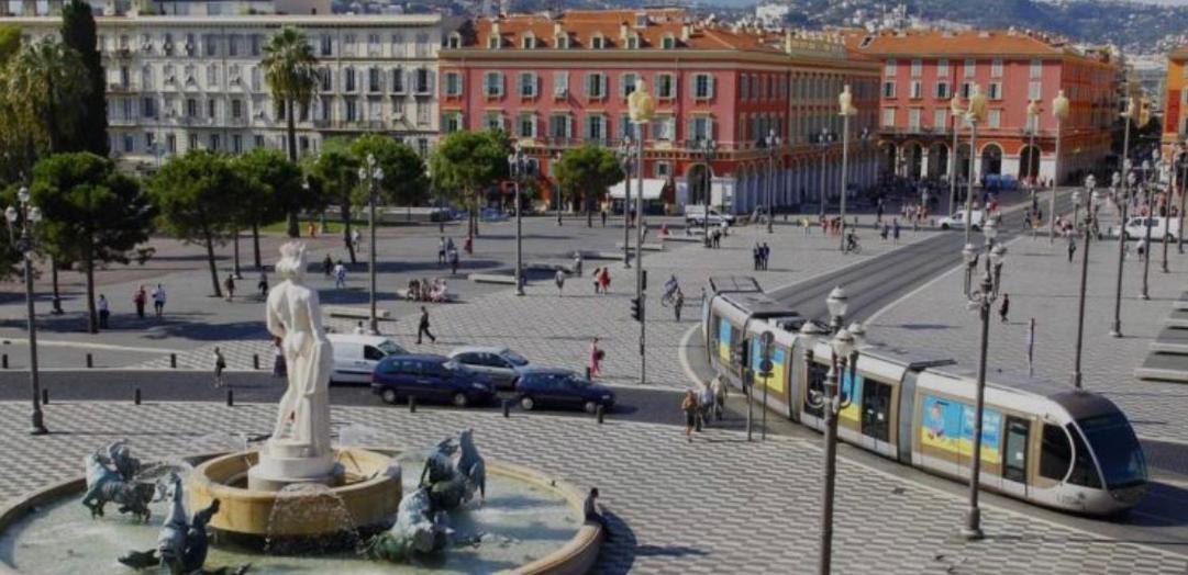 Privee Confortable A Louer Proche Et Centre De *