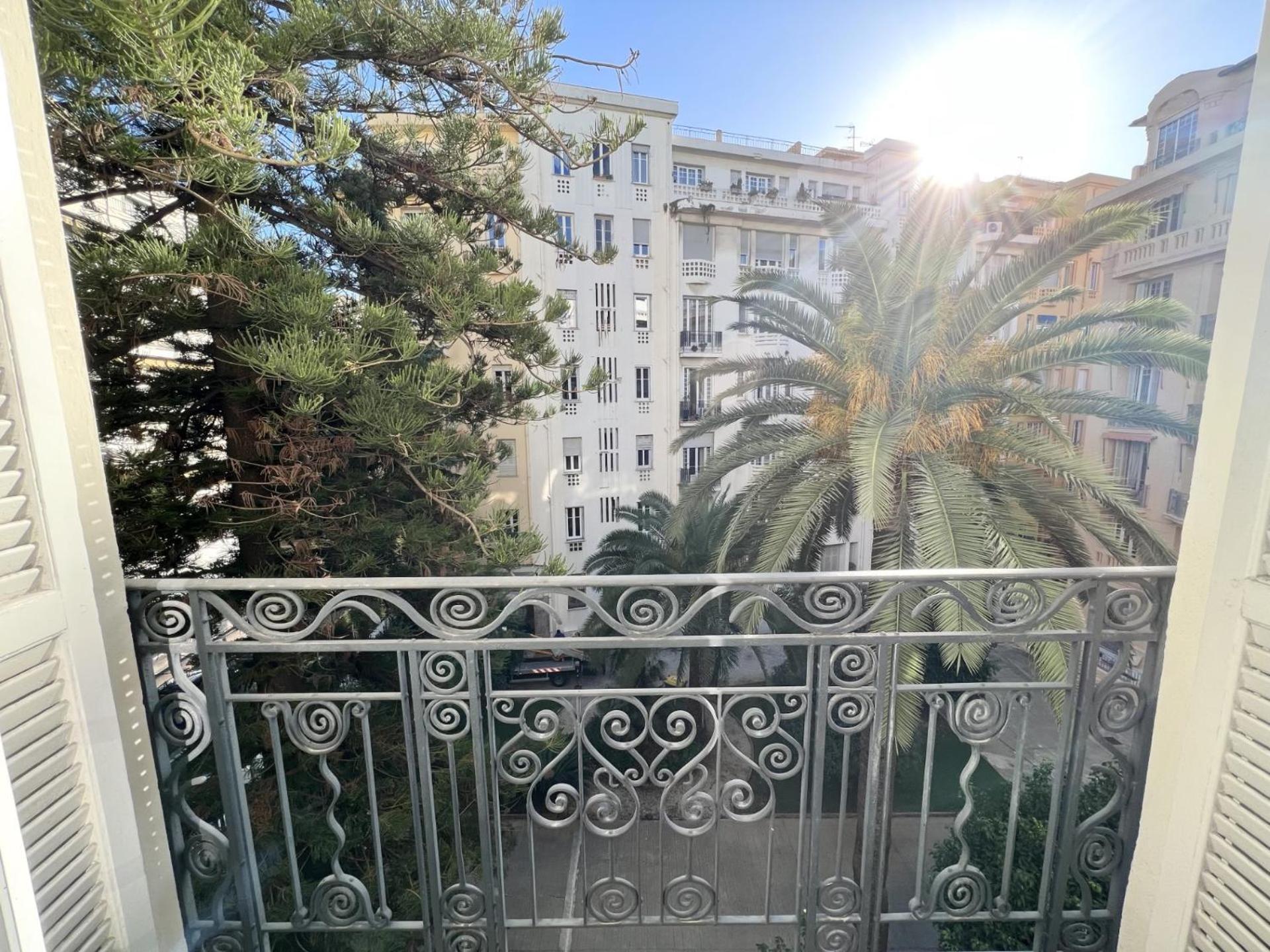 Luxueux 115m2, 3 Centre Avec Parking A 5 Min -climatisation Appartement Nice