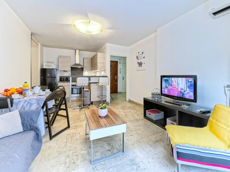 Superbe Pres De La Gare-clim-wifi-espace Dedie Au Travail Apartment *