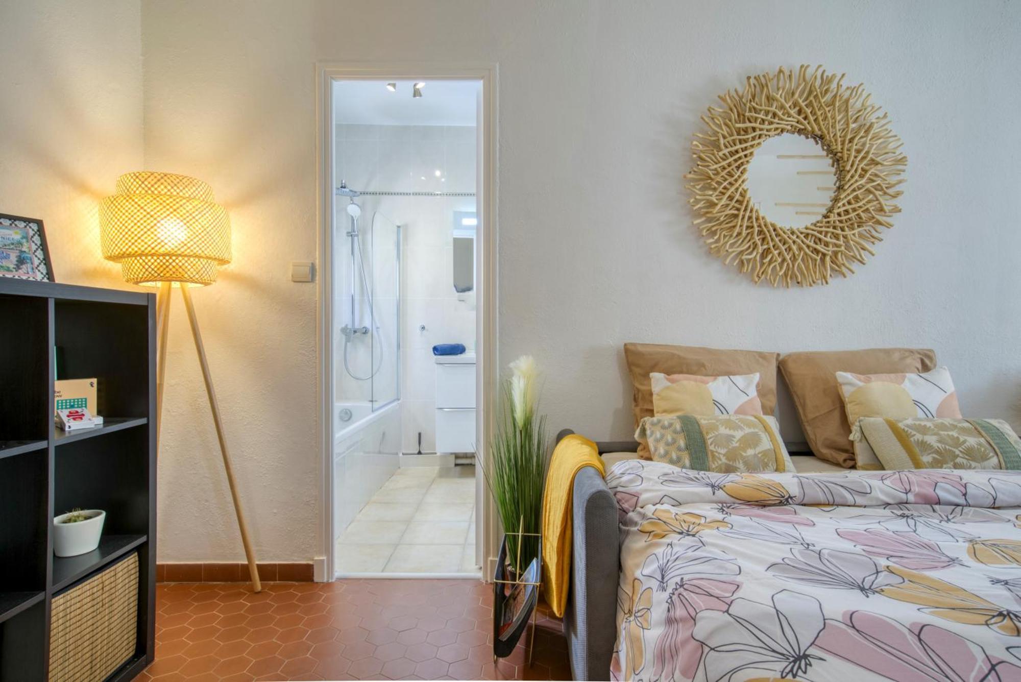 Apartment Cosy, Modern, Fully Equipped, Air Conditioning, Historical, Old Town, 1minute Walk From - 