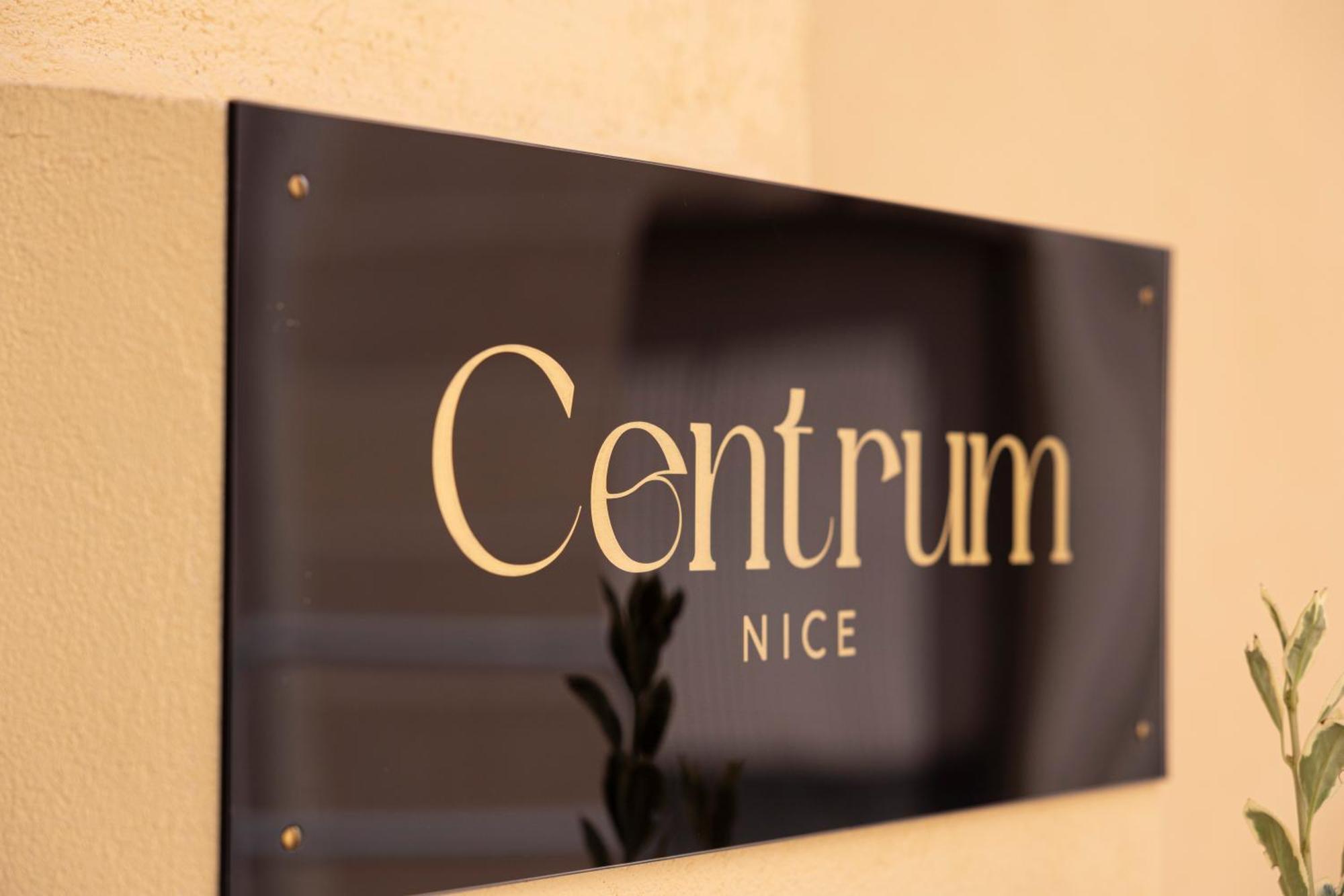 Centrum Inn *