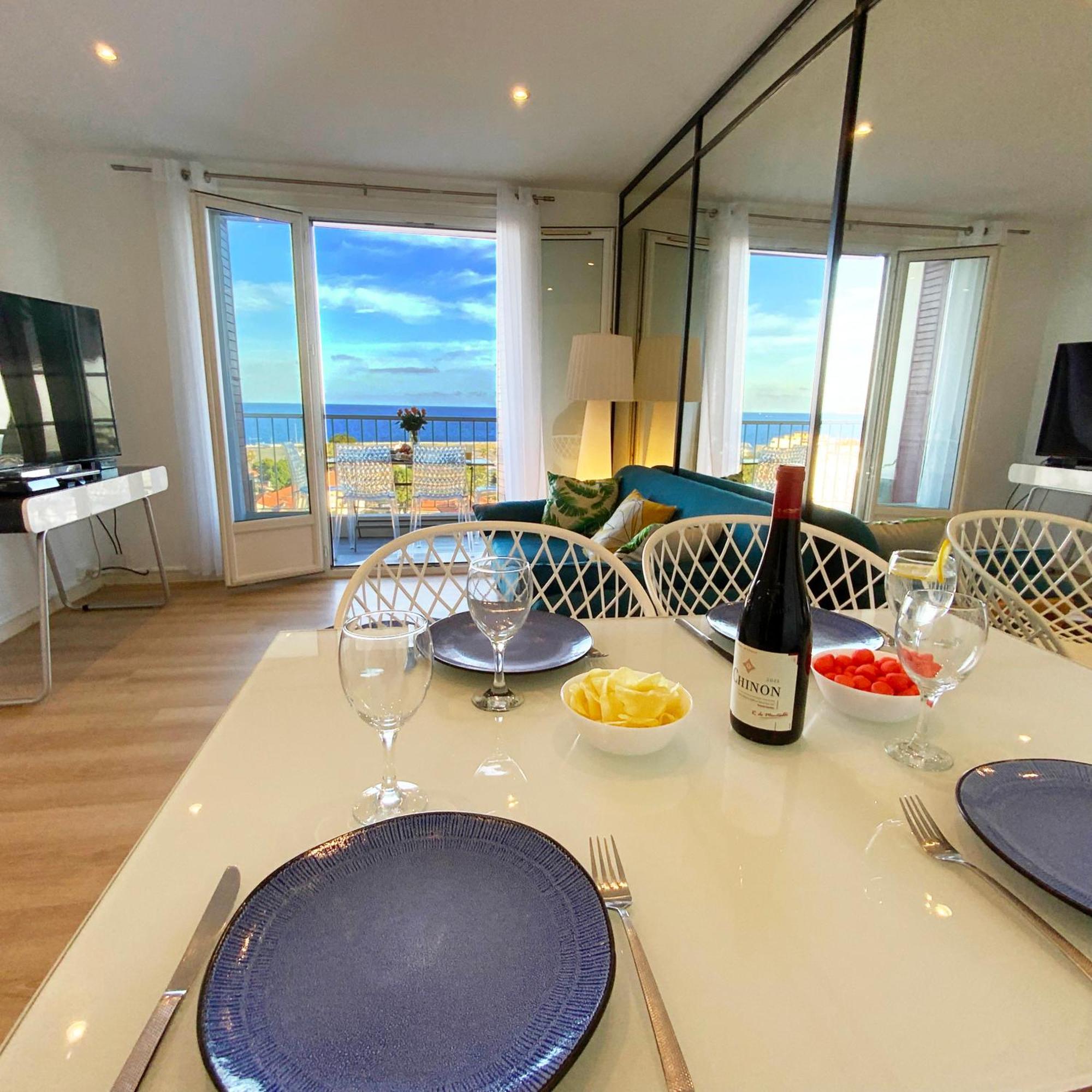 Apartment Panoramic Sea View - Air-conditioning - Balcony - Tramway - 2 Bedrooms - Wifi - Fully Equipped Kitchen Nice