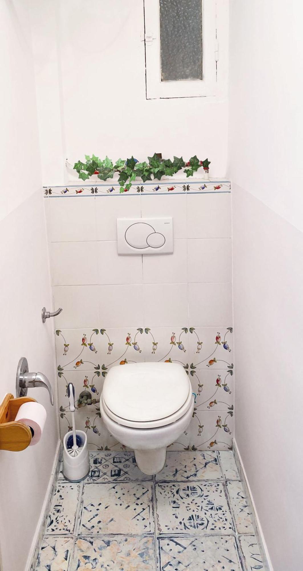 Apartment Beautiful Renovated ,next To The ! Air-c, Free Parking! *