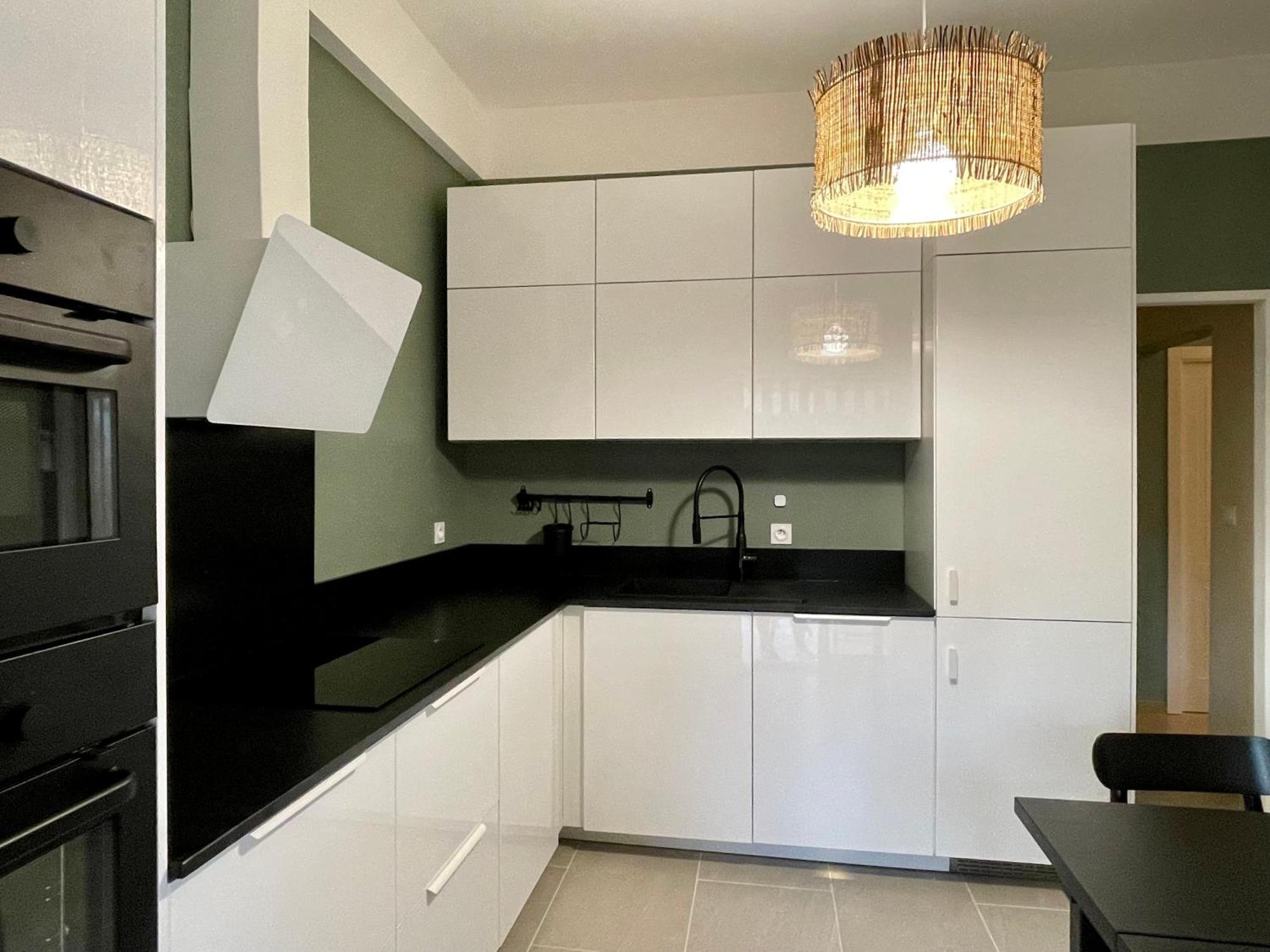 Apartment Air-conditioned With Garage Near The Sea *