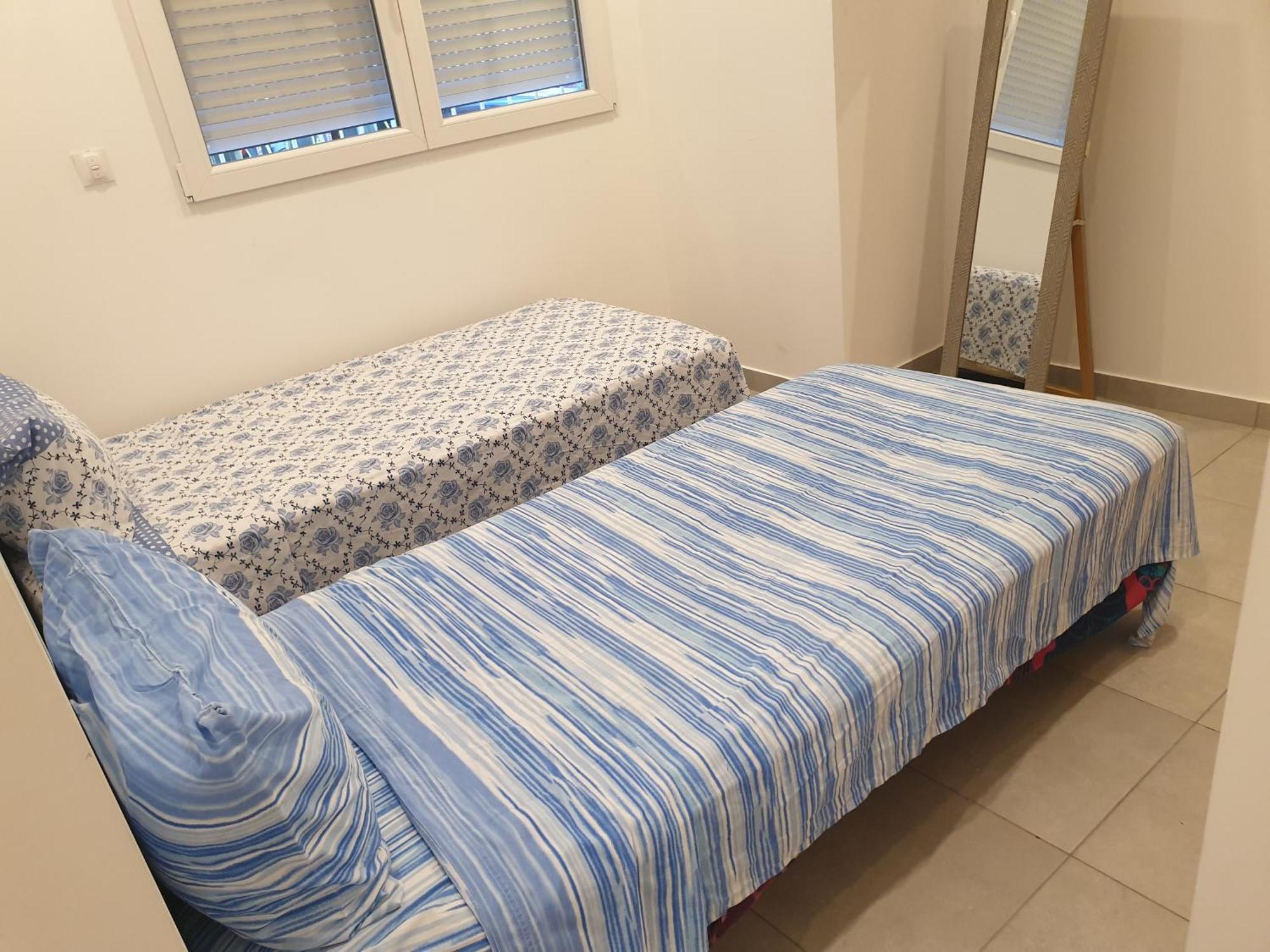 Apartment Renove 2023 Proche Aeroport 5min, Gare Sncf 2 Min, Tramway Au Pied De L'immeuble , Parking Possible, Renovated 2023 Near The Airport 5 Min, Train Station 2 Min, Tram Next To The Building 1 Min, Parking Possible Nice