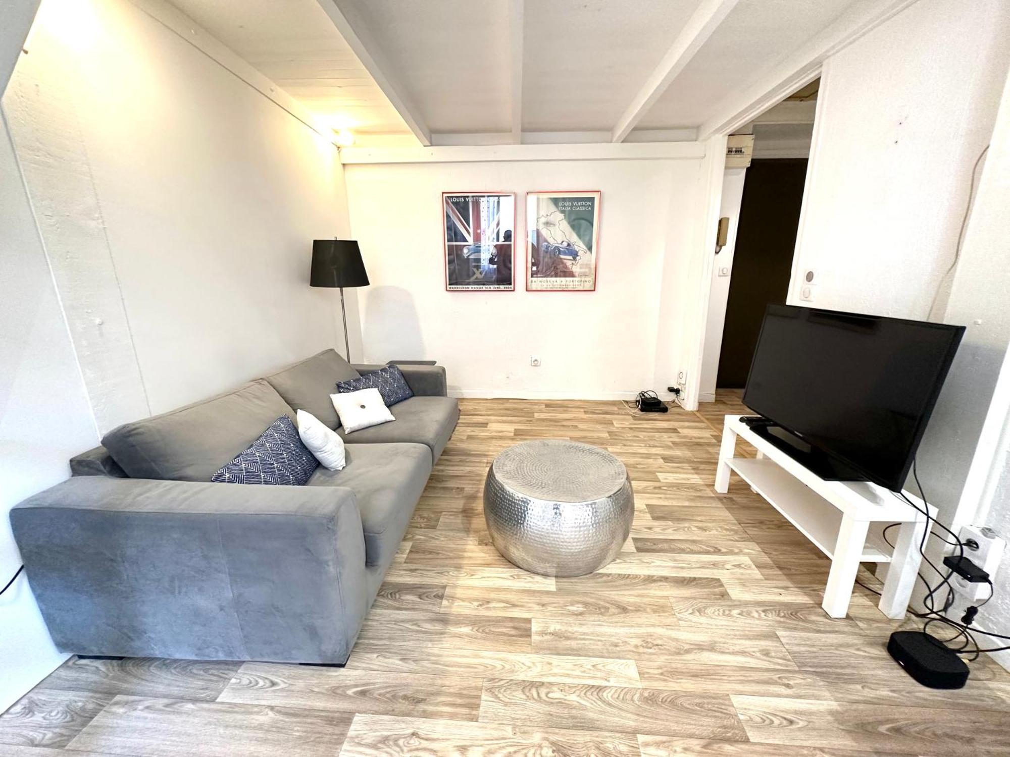 Mezzanine Sur Le Port