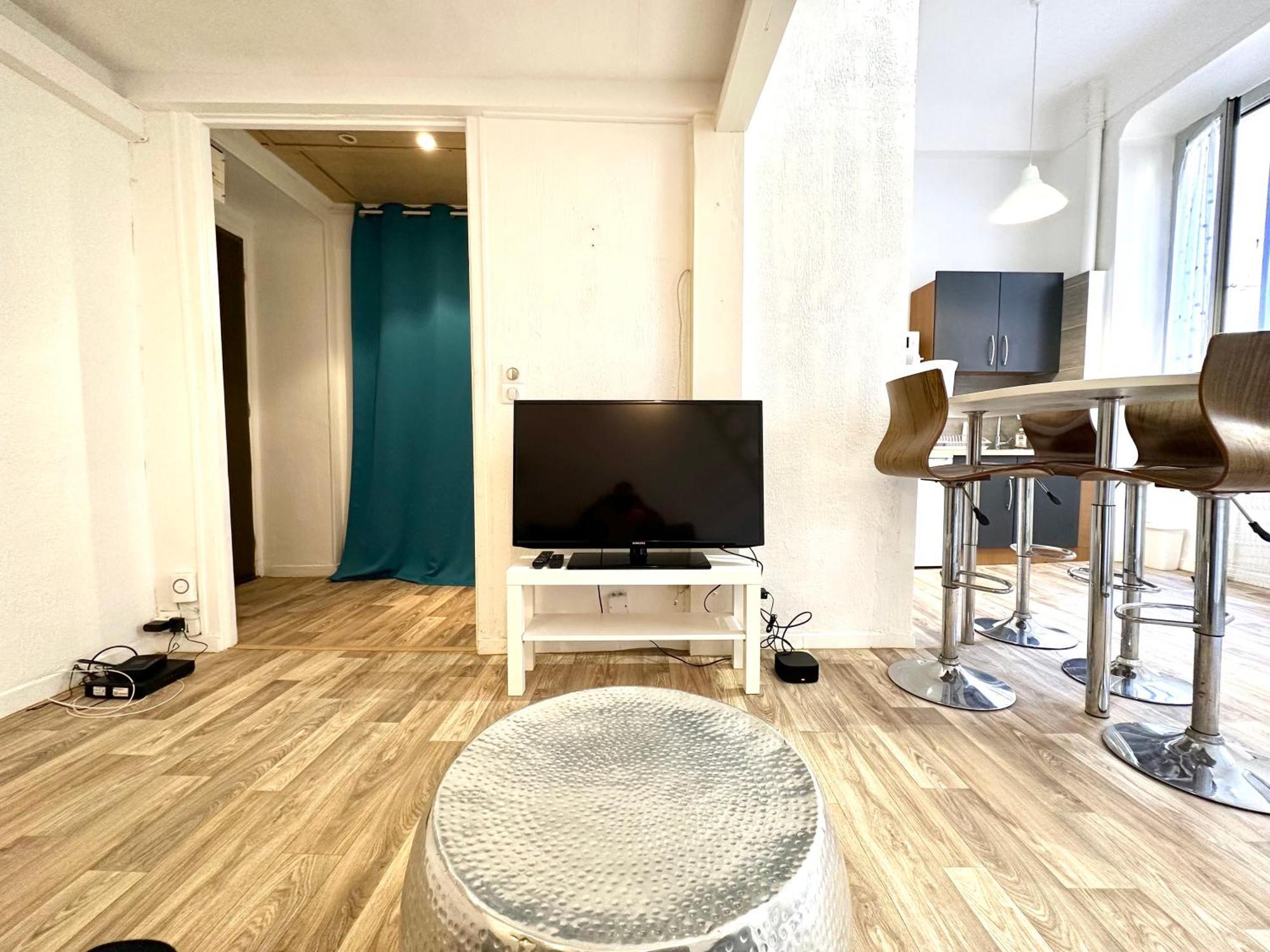 Mezzanine Sur Le Port *