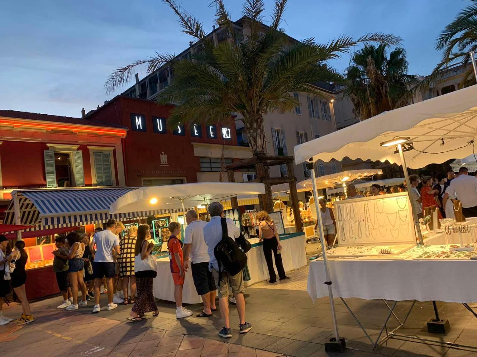 Apartment 33 On The Old Historic Senate Square Nice