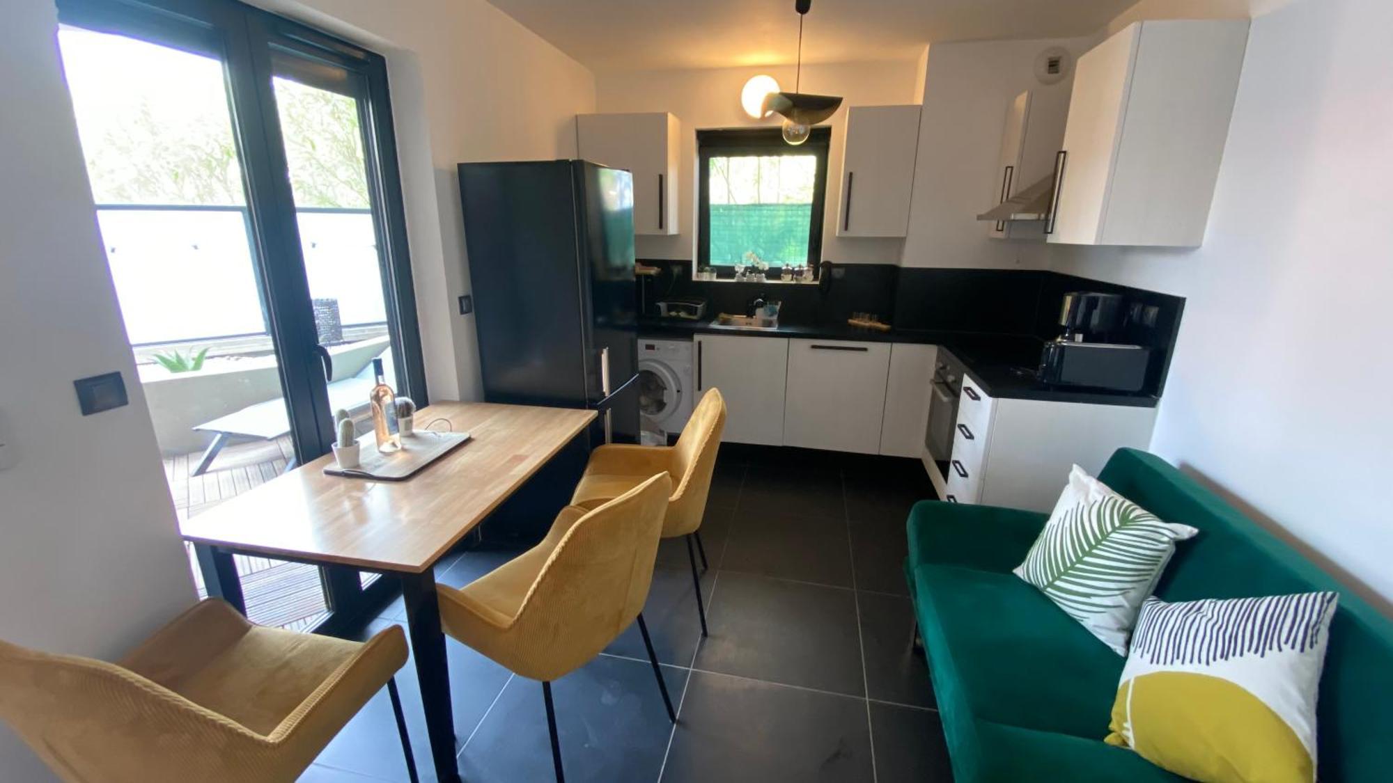 Nice, Splendide 4p Residentiel, Terrasse Vue Piscine , Garage Apartment Nice