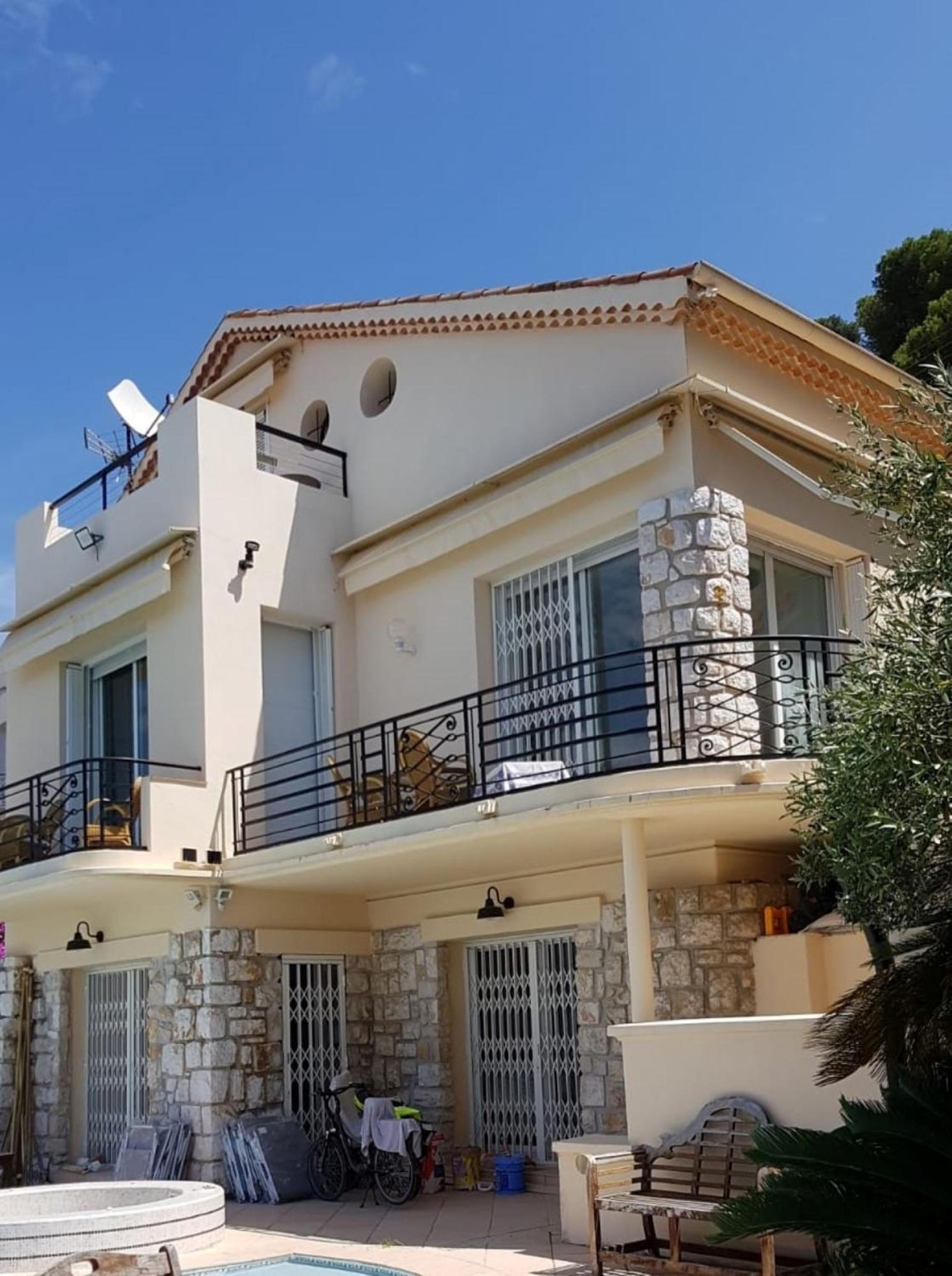 Roc Maria Lucia Villa *