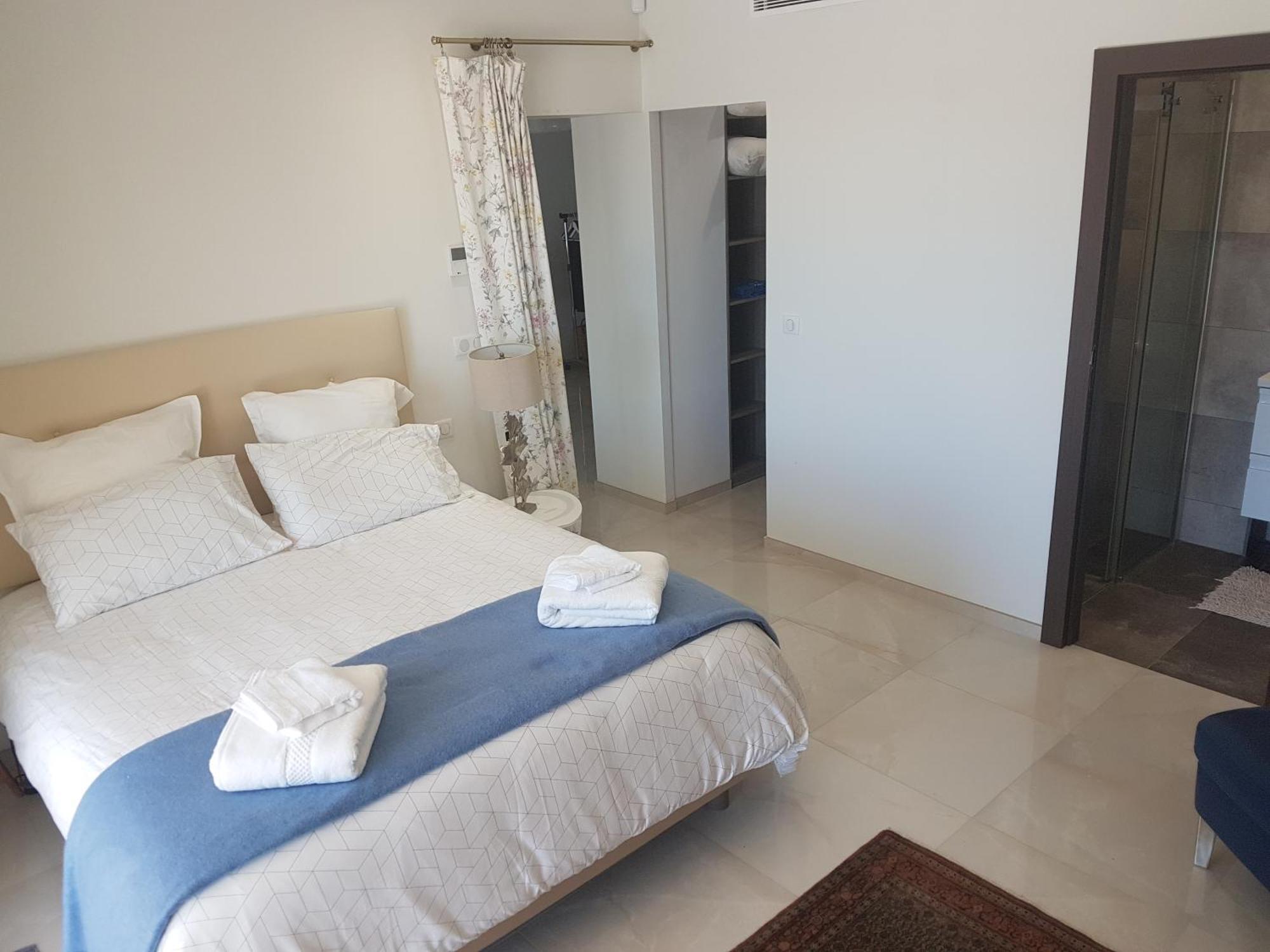 Roc Maria Lucia Villa