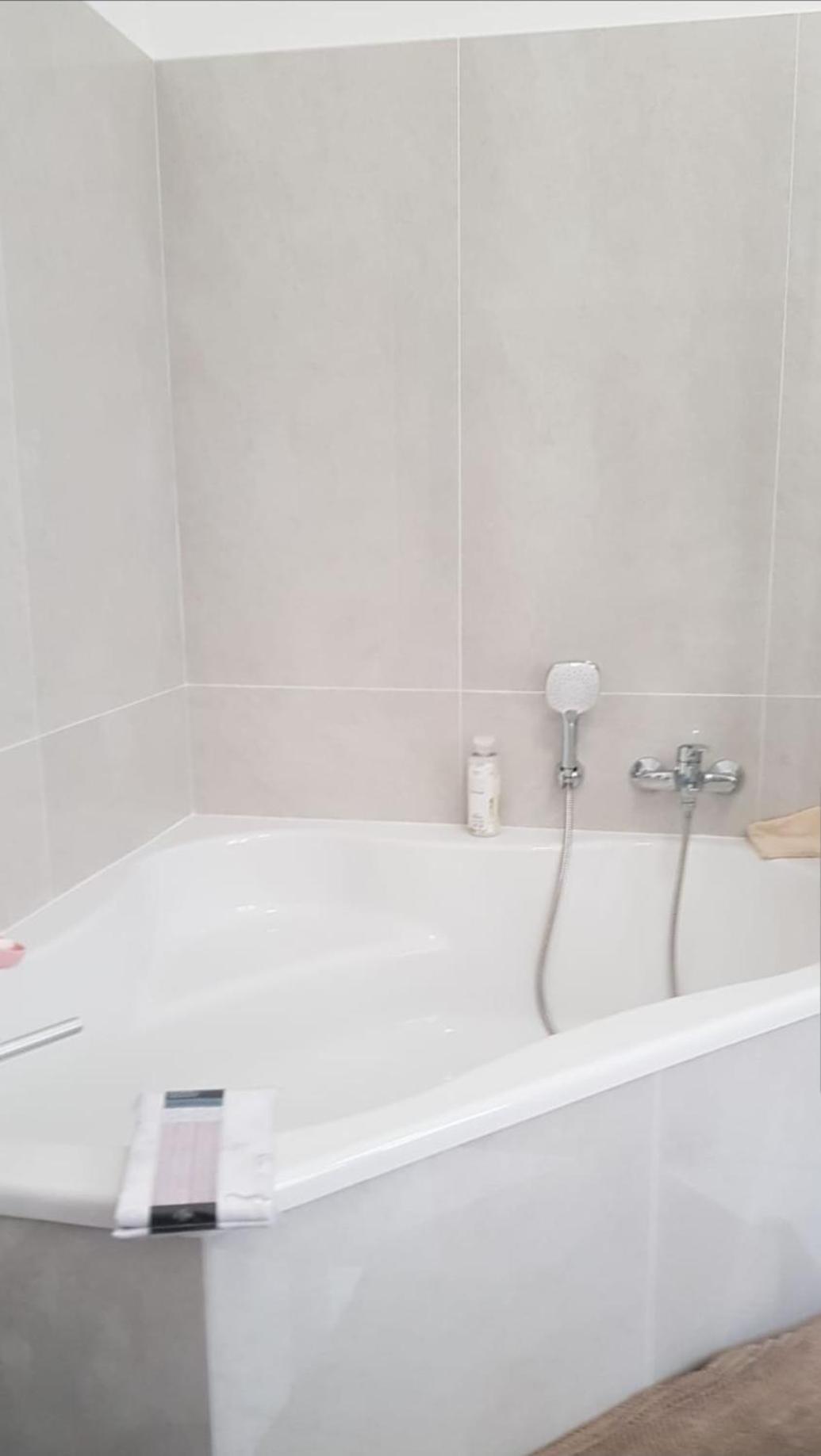 Roc Maria Lucia Villa *