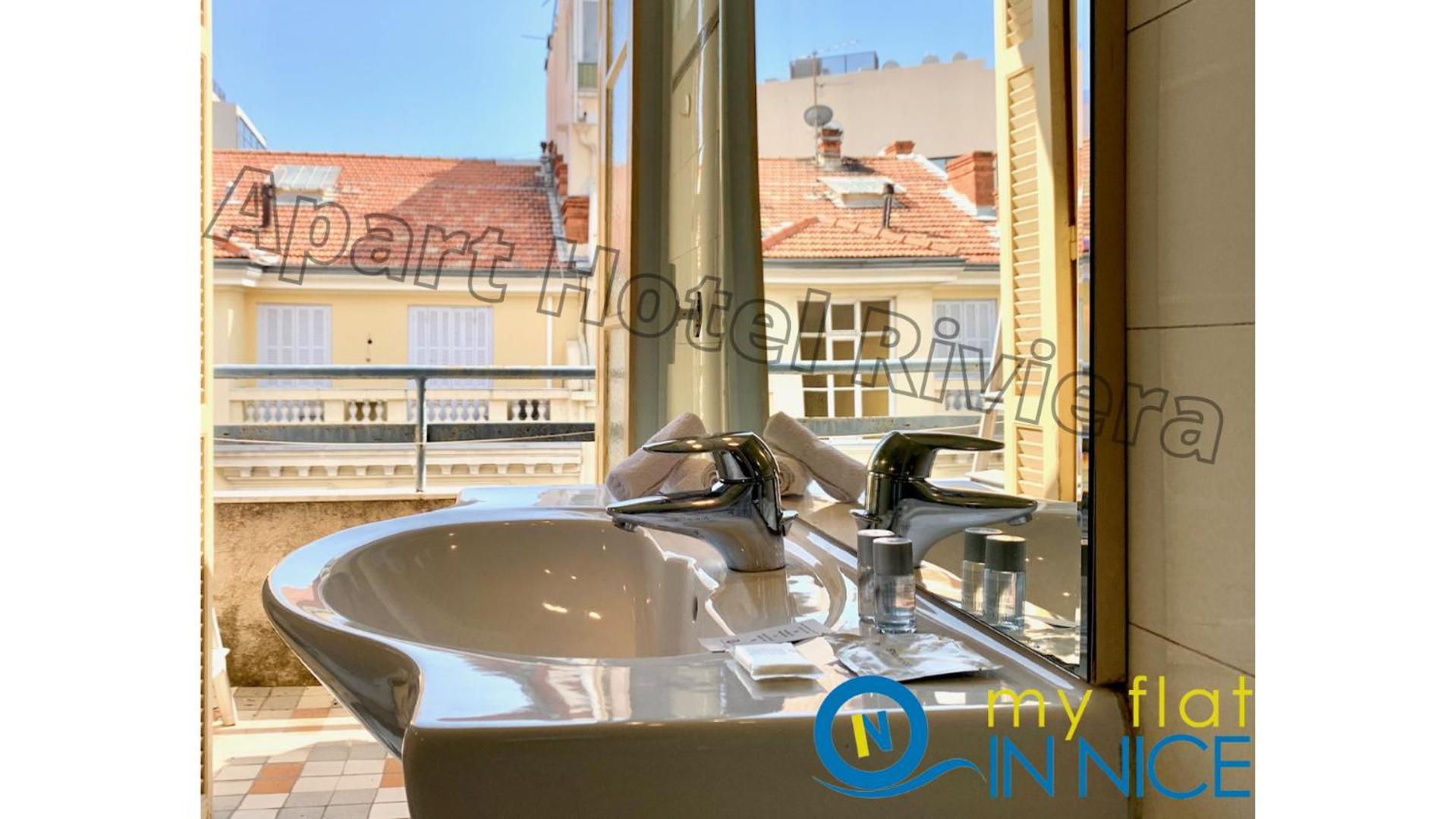 Riviera - Grimaldi: Carre D'or Balcony Near Promenade * Nice
