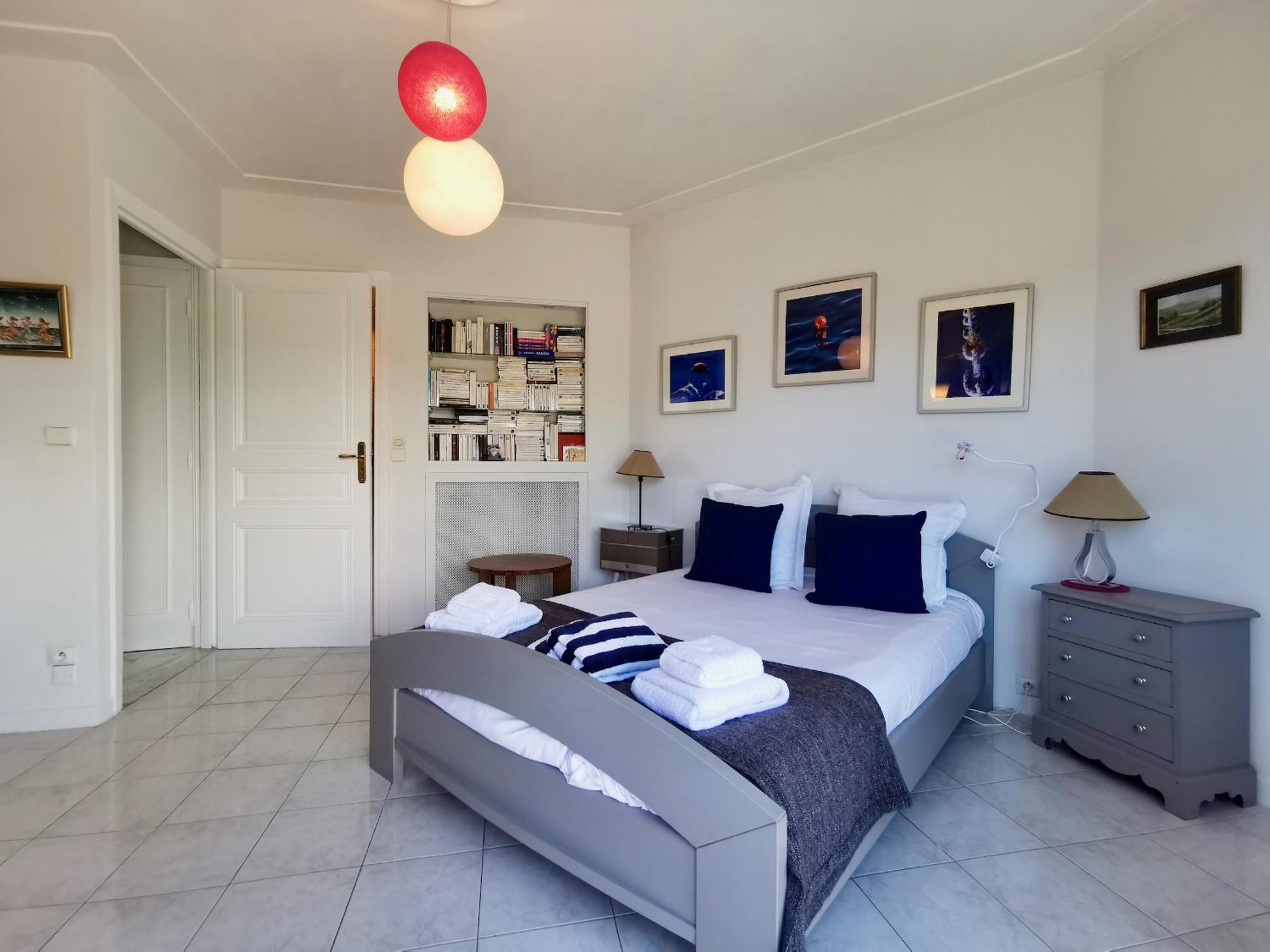 Valegrand Penthouse Sea View By Guys Apartment