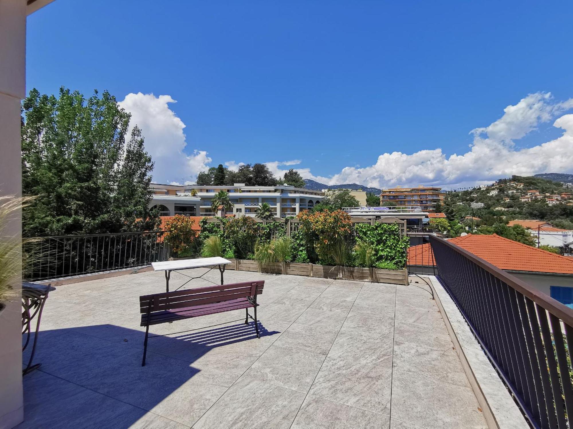 Apartment Valegrand Penthouse Sea View By Guys *