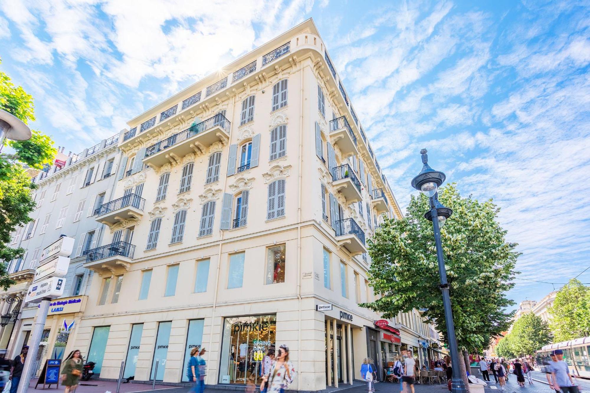 Victoire 22 Ap4361 By Riviera Homes