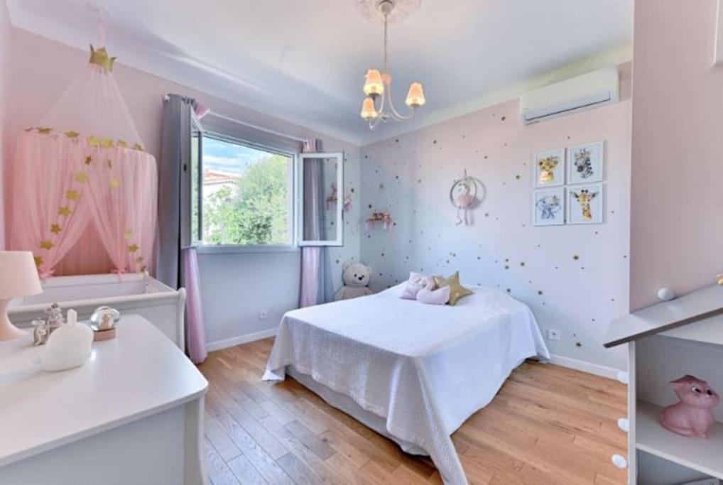 Villa Superbe Toute Equipee, Vue Mer, A 1km Des Plages, Piscine, Barbecue, Jeux Enfants, Mini Golf, Boulodrome, Ping-pong, Parking Prive