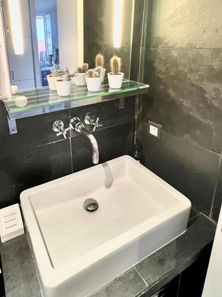 Cosy Penthouse Old Town Sea View Little Terraces Air Conditionned Apartment Nice