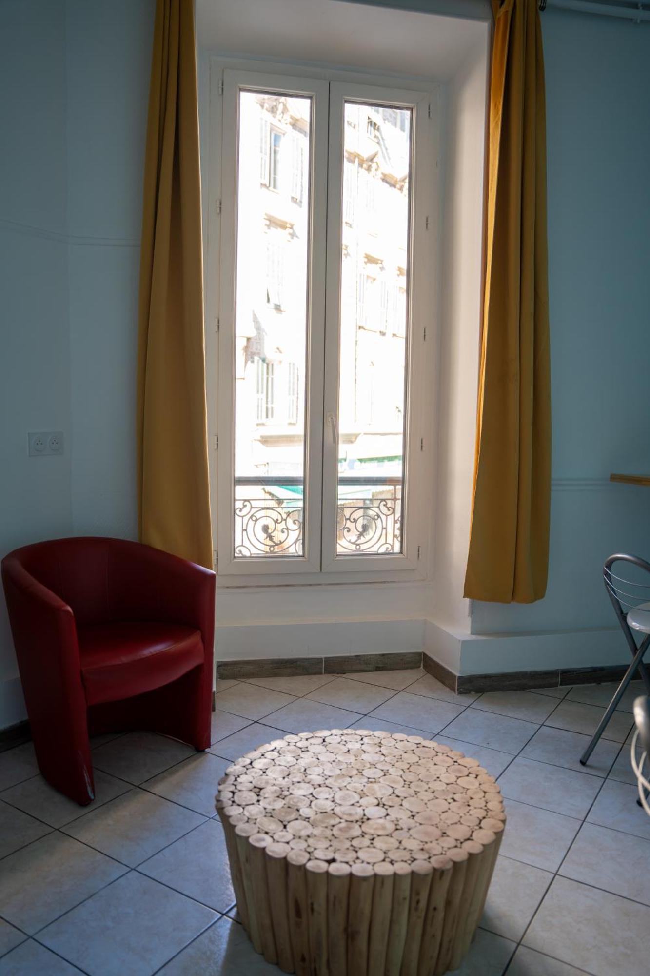 Le Pastoral Hostel Nice