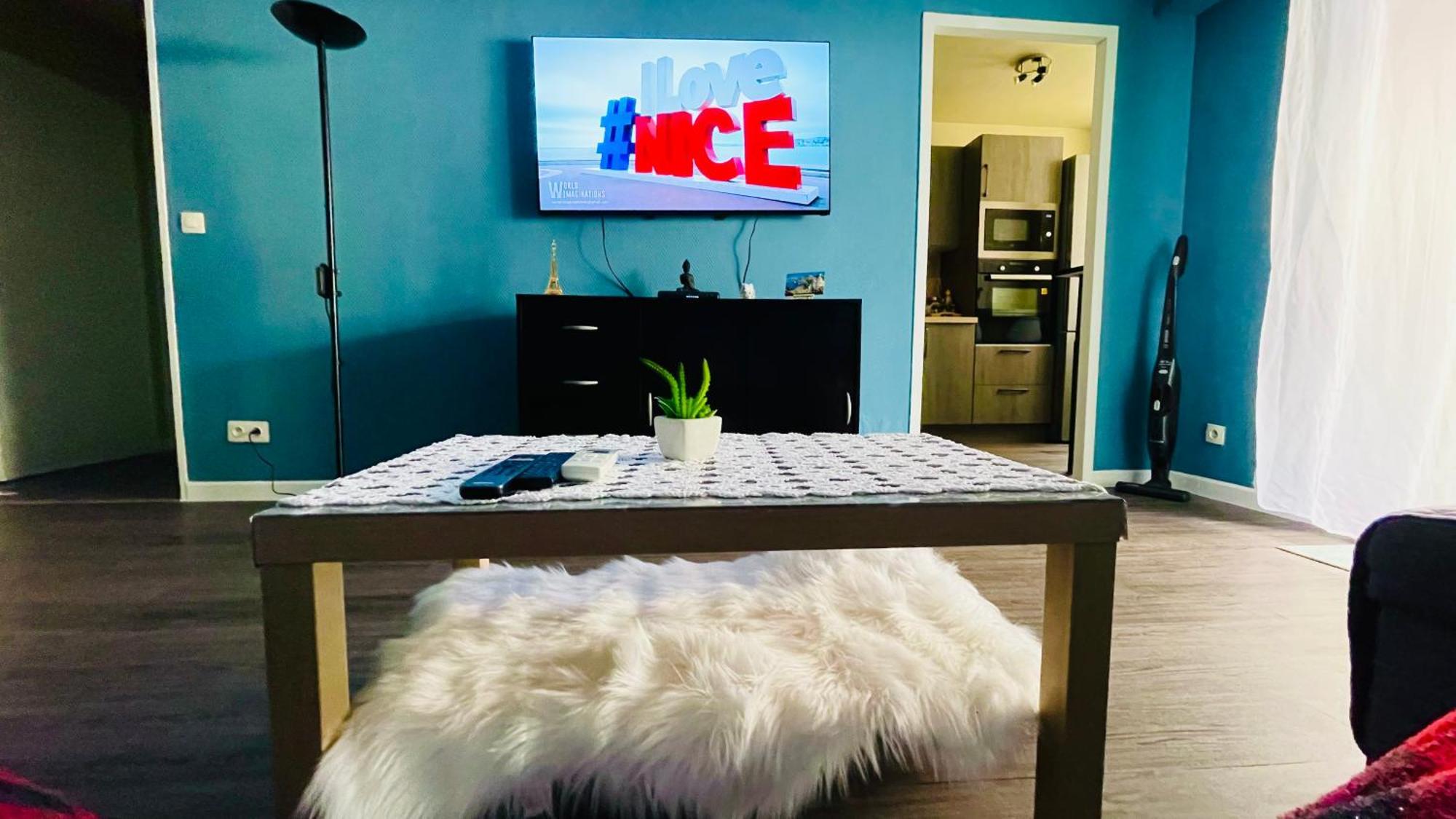 Apartment Center Side Free Paddle Beautiful Terrace